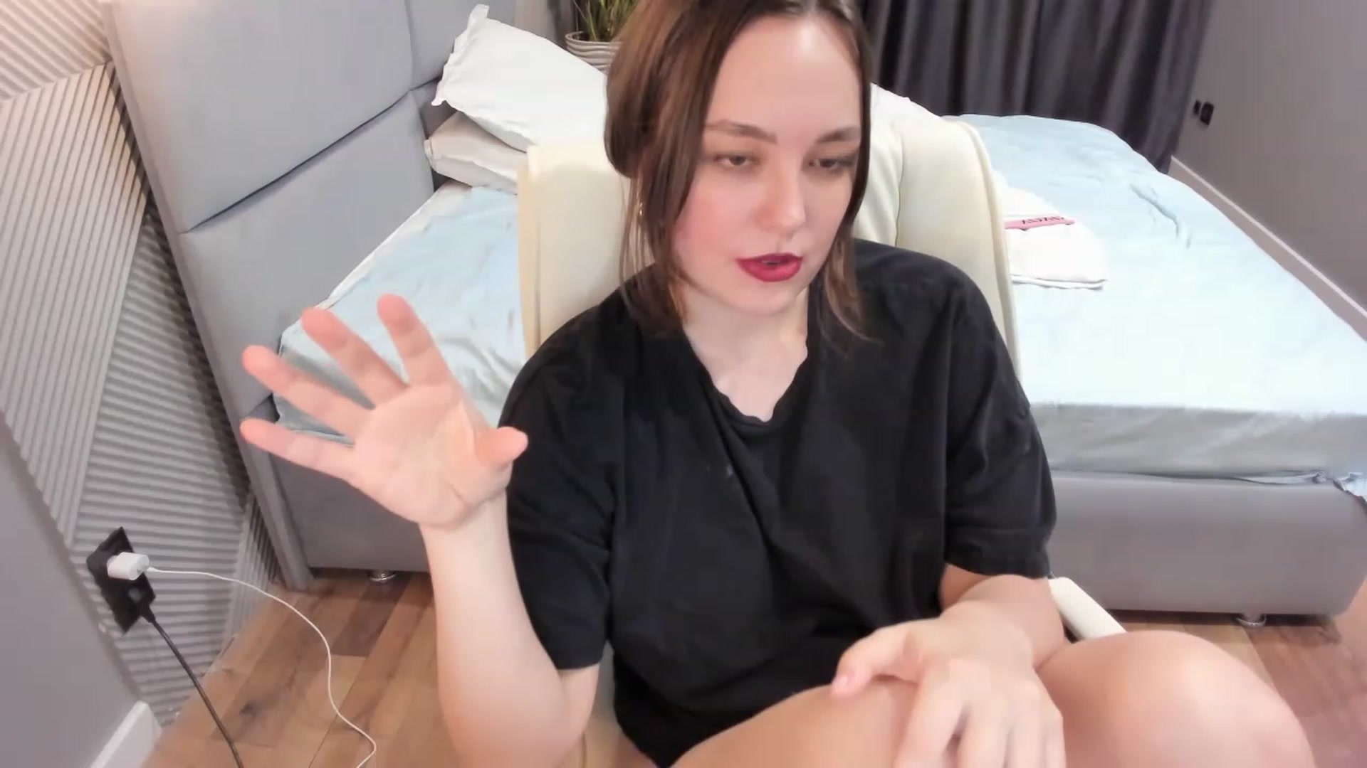 Gallery image thumbnail from AngryKat's myfreecams stream on, 07/15/2023, 21:12 image 5 of 20