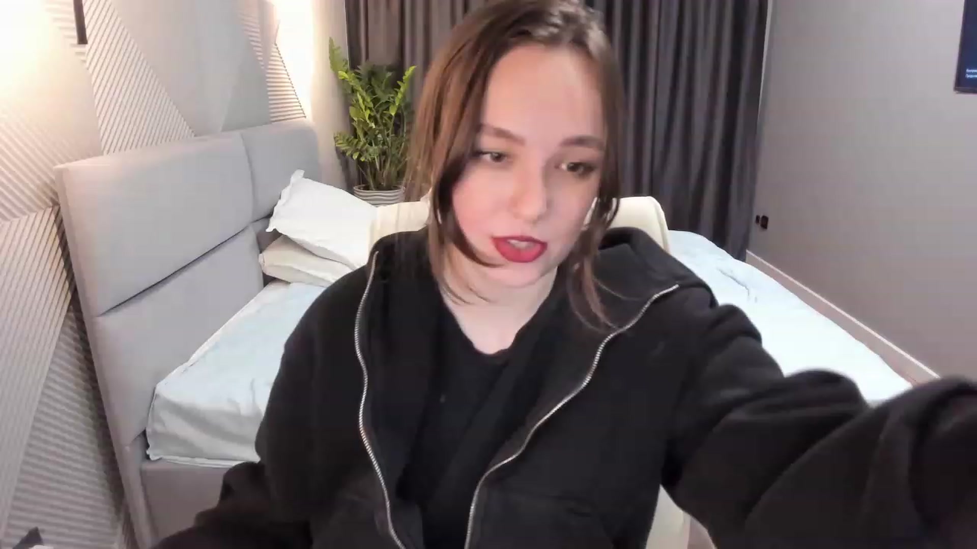 Gallery image thumbnail from AngryKat's myfreecams stream on, 07/15/2023, 21:12 image 18 of 20