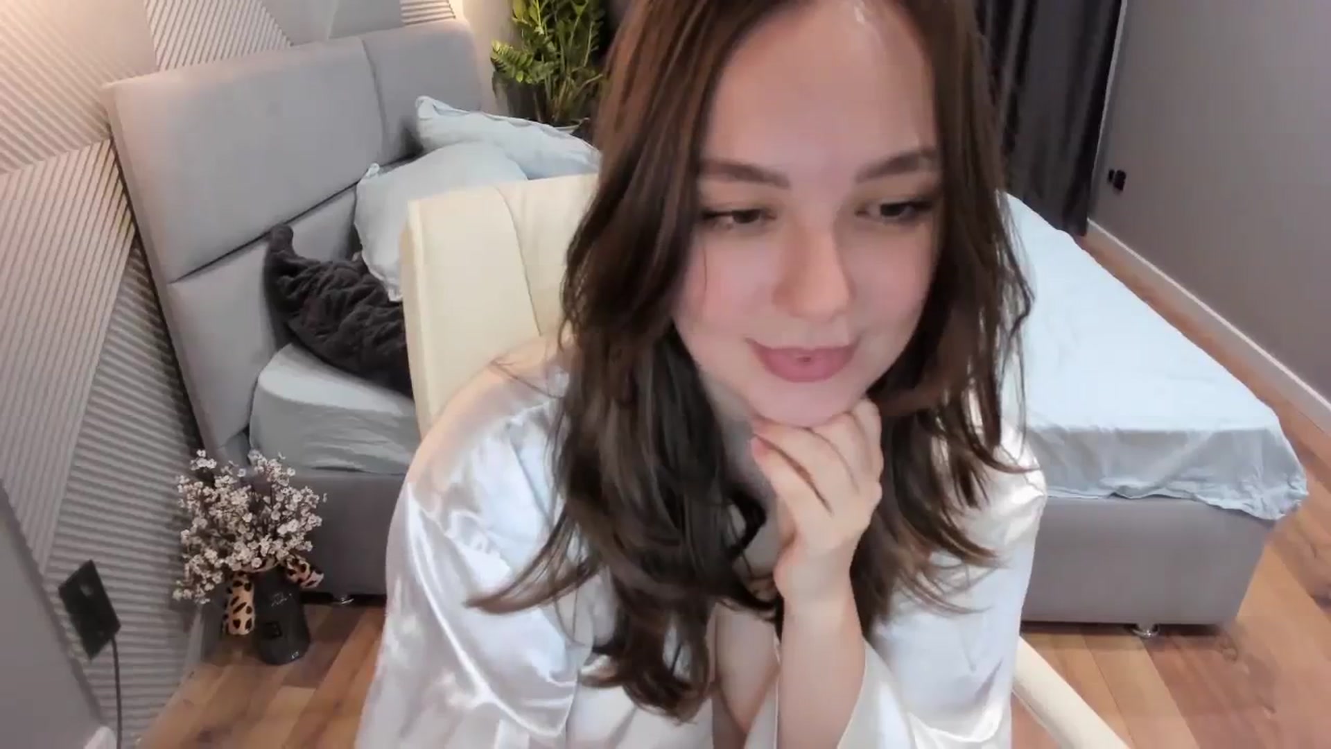 Gallery image thumbnail from AngryKat's myfreecams stream on, 08/06/2023, 22:15 image 18 of 20