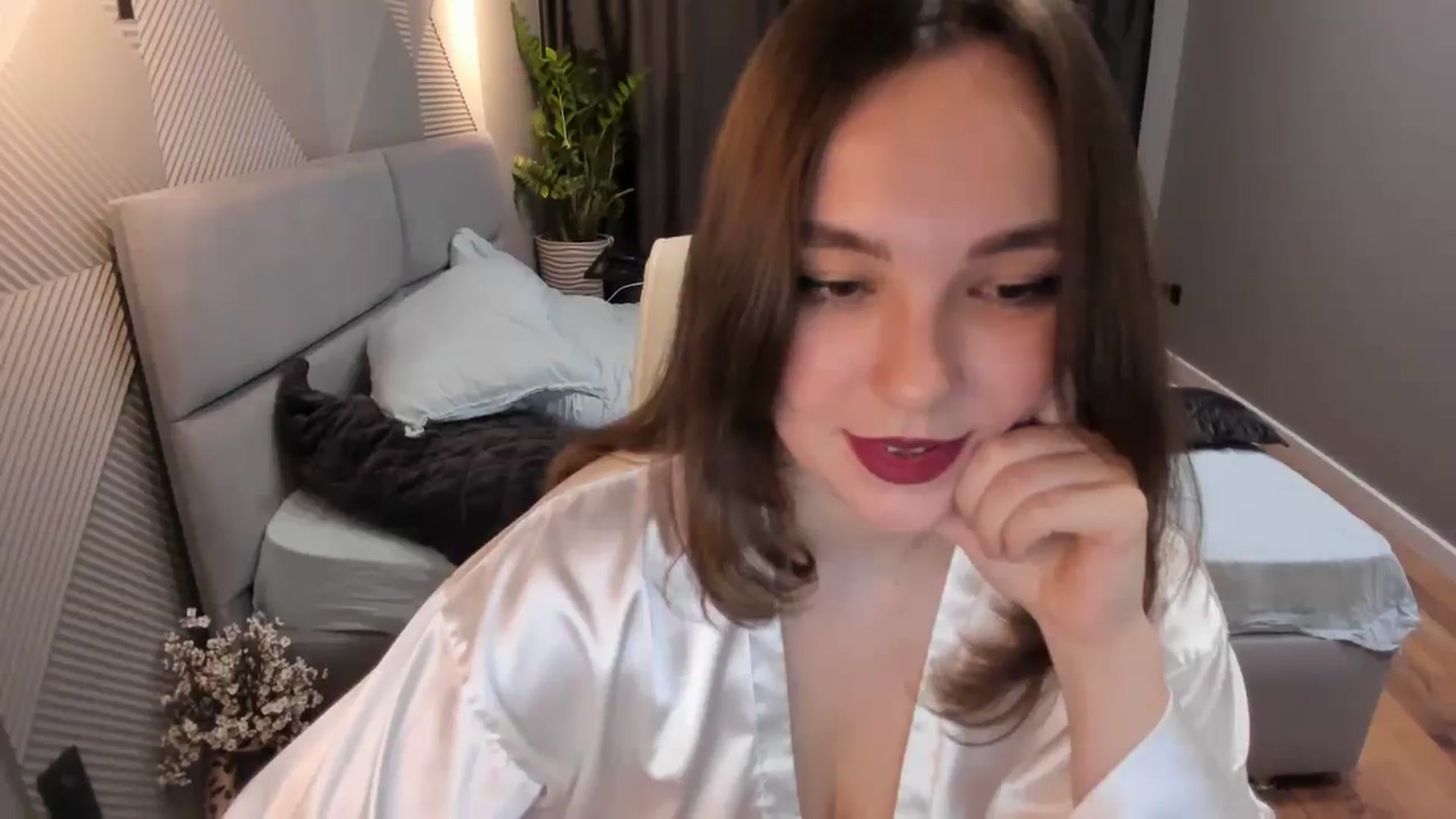 Gallery image thumbnail from AngryKat's myfreecams stream on, 08/07/2023, 21:08 image 16 of 20