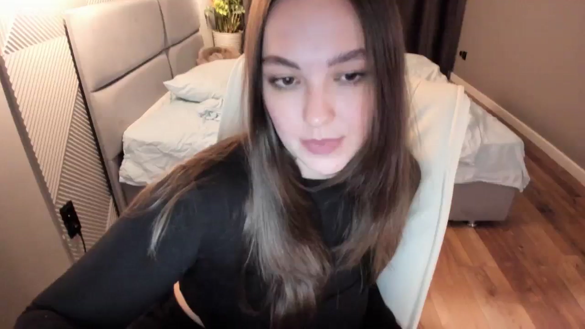 Gallery image thumbnail from AngryKat's myfreecams stream on, 10/09/2023, 19:19 image 18 of 20