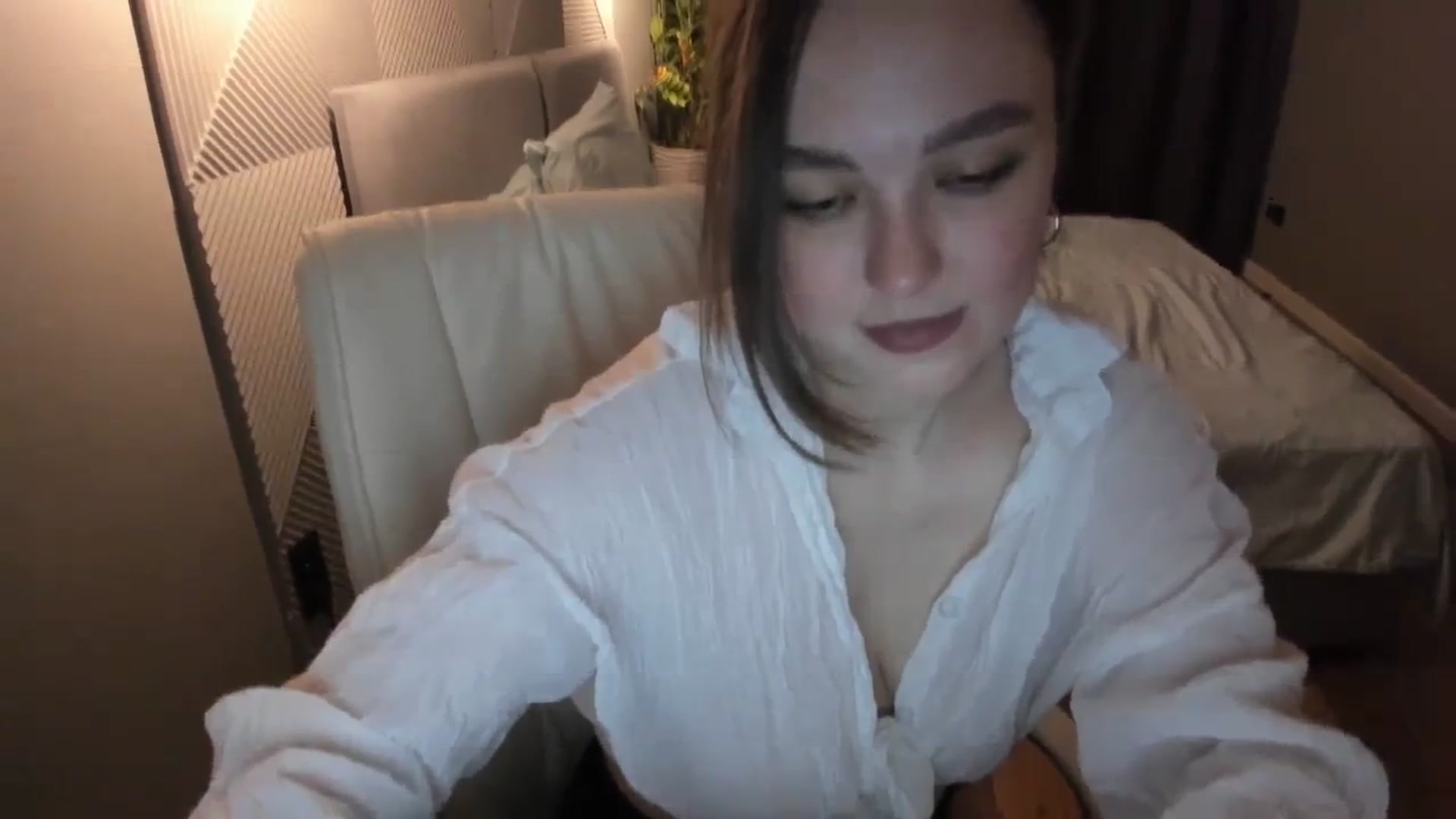 Gallery image thumbnail from AngryKat's myfreecams stream on, 10/10/2023, 17:24 image 12 of 20