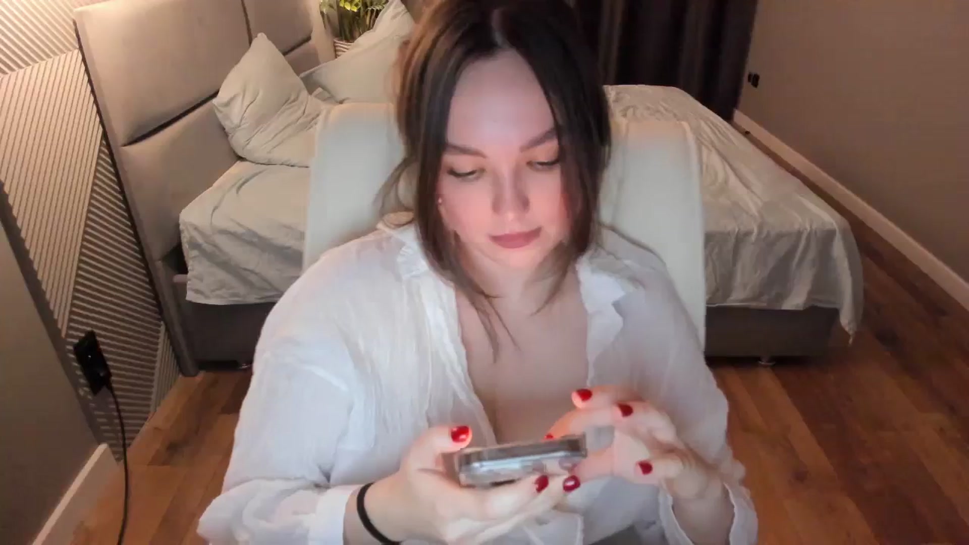 Gallery image thumbnail from AngryKat's myfreecams stream on, 10/10/2023, 19:08 image 6 of 20