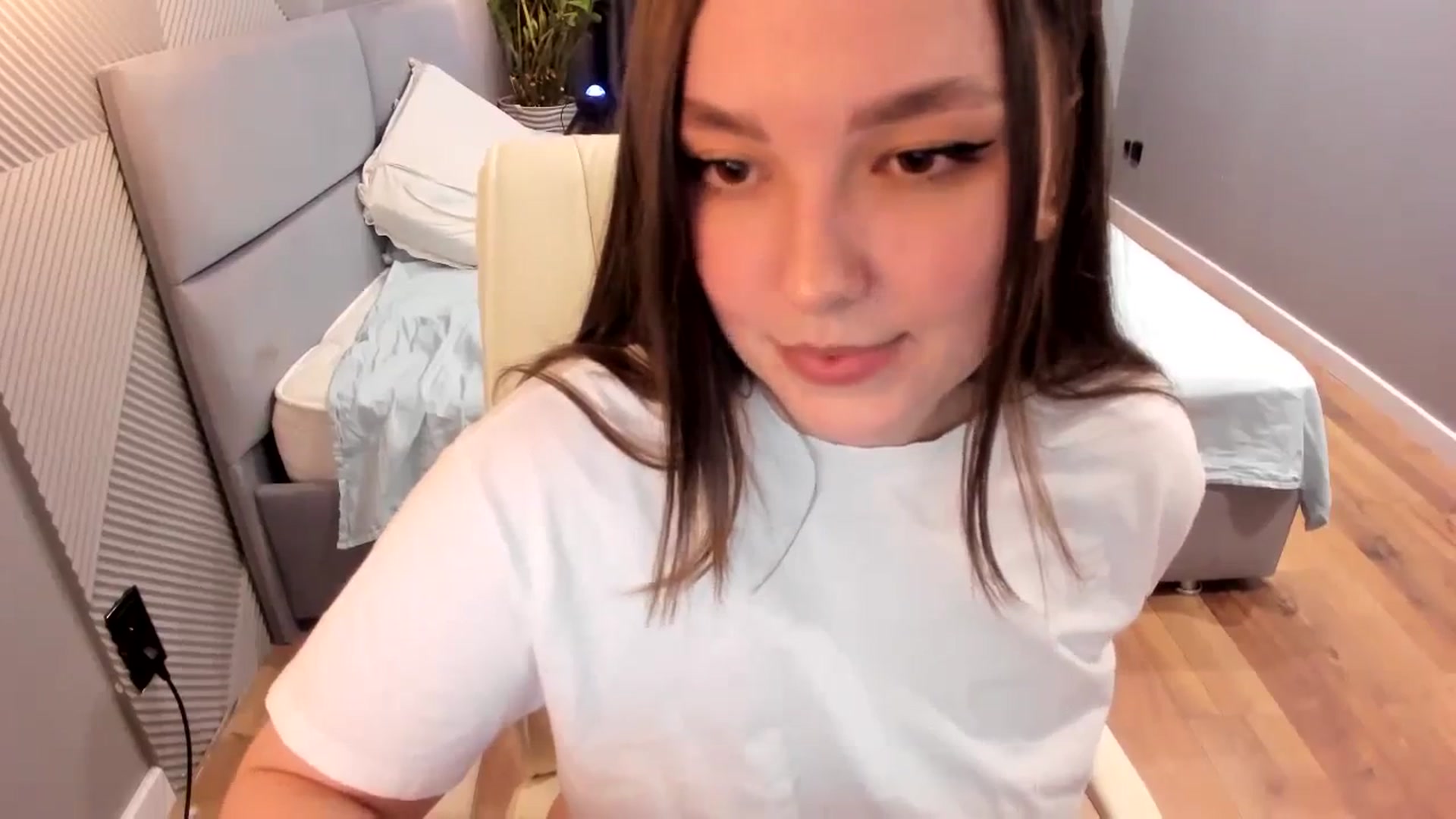 Gallery image thumbnail from AngryKat's myfreecams stream on, 02/28/2024, 20:16 image 9 of 20