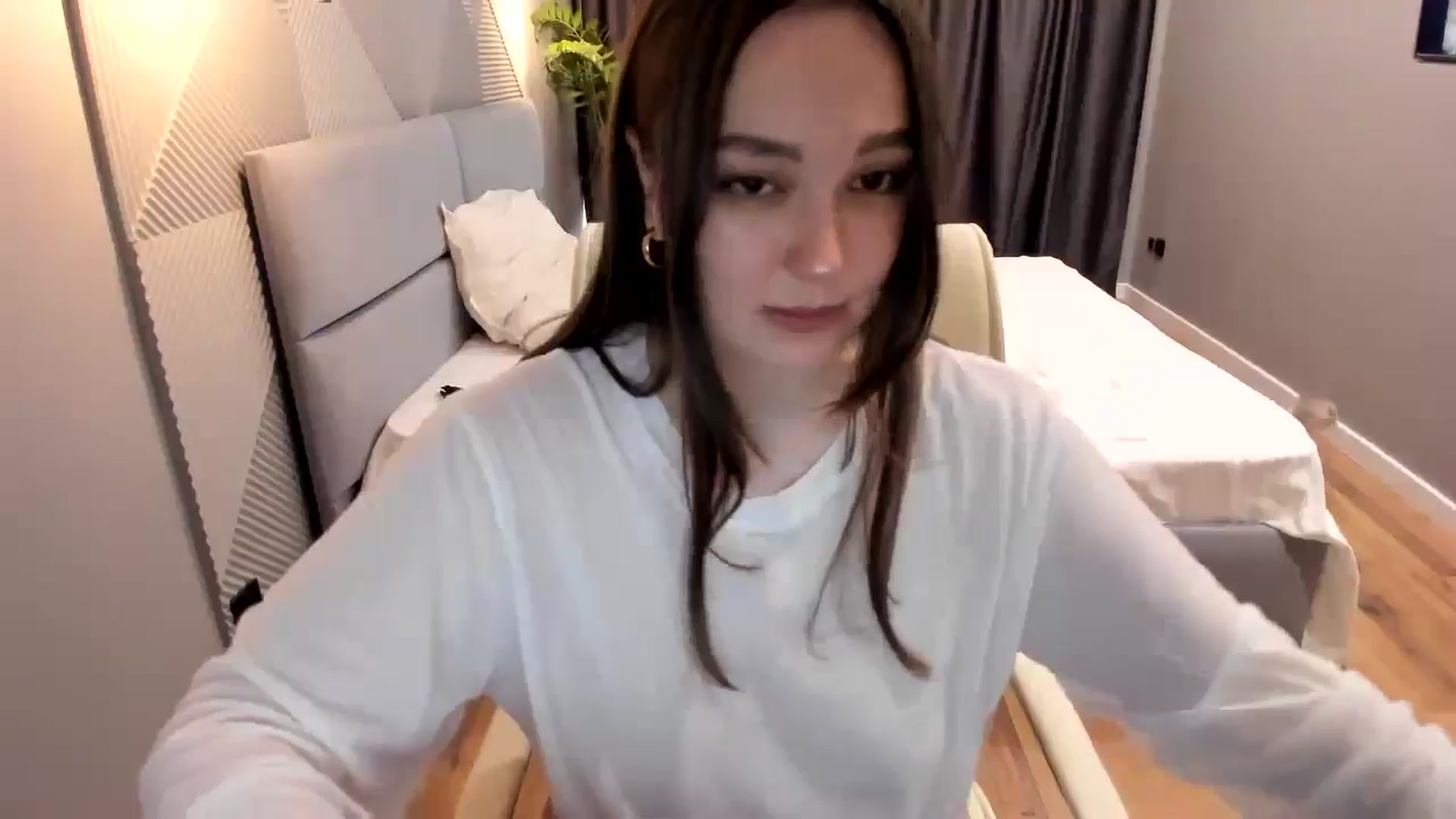 Gallery image thumbnail from AngryKat's myfreecams stream on, 06/24/2024, 11:48 image 3 of 20