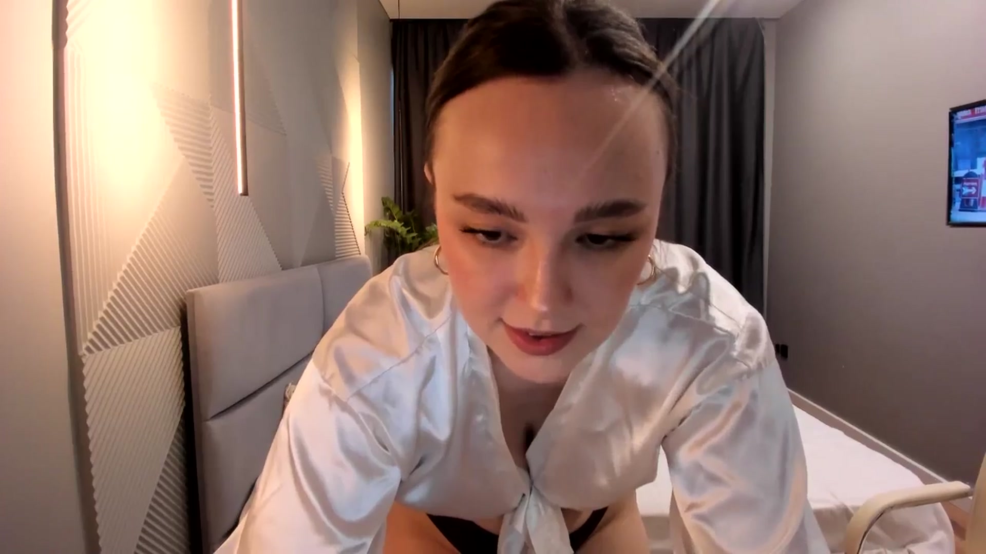 Gallery image thumbnail from AngryKat's myfreecams stream on, 06/26/2024, 17:45 image 3 of 20