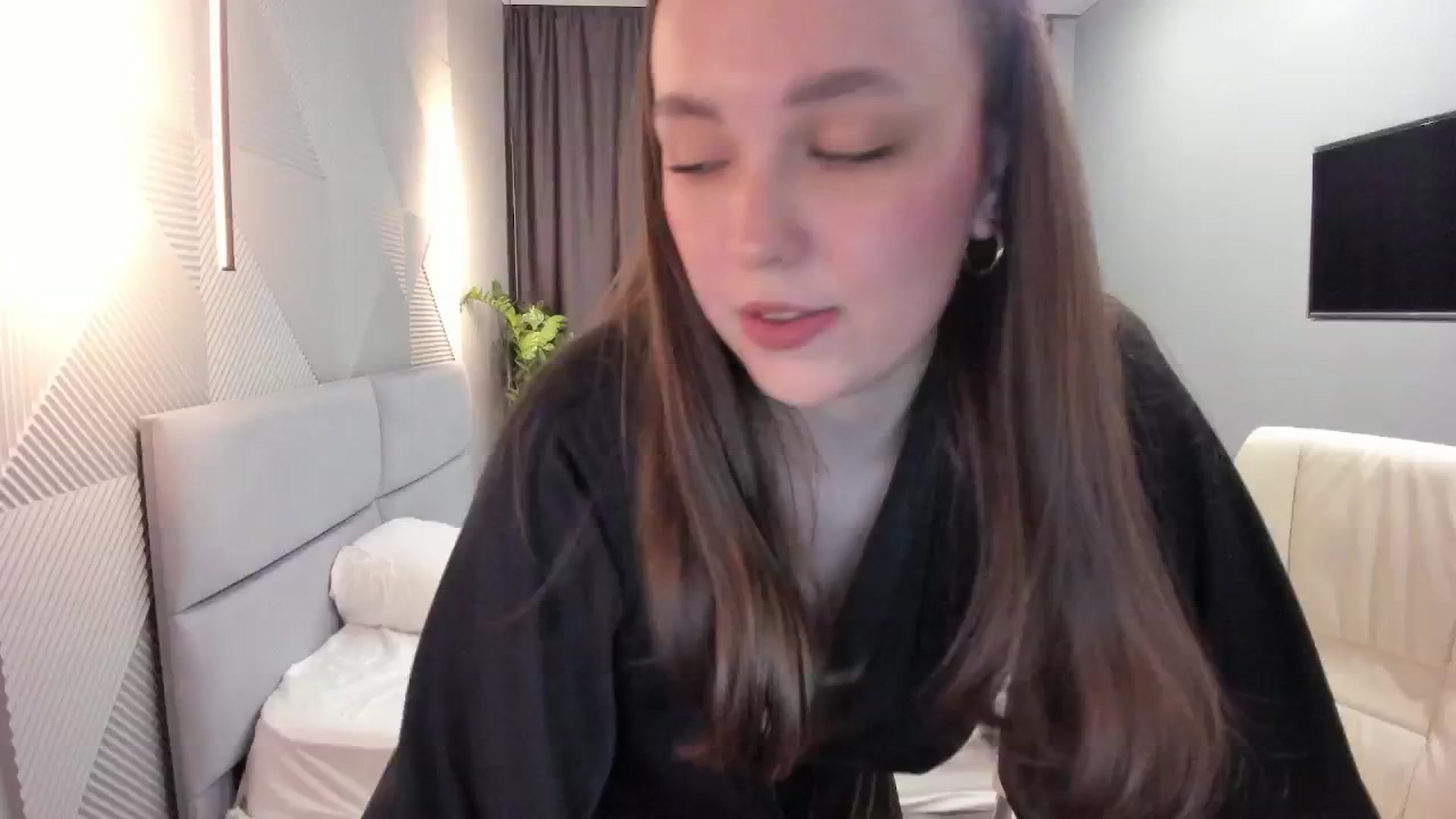 Gallery image thumbnail from AngryKat's myfreecams stream on, 08/01/2024, 19:26 image 11 of 20