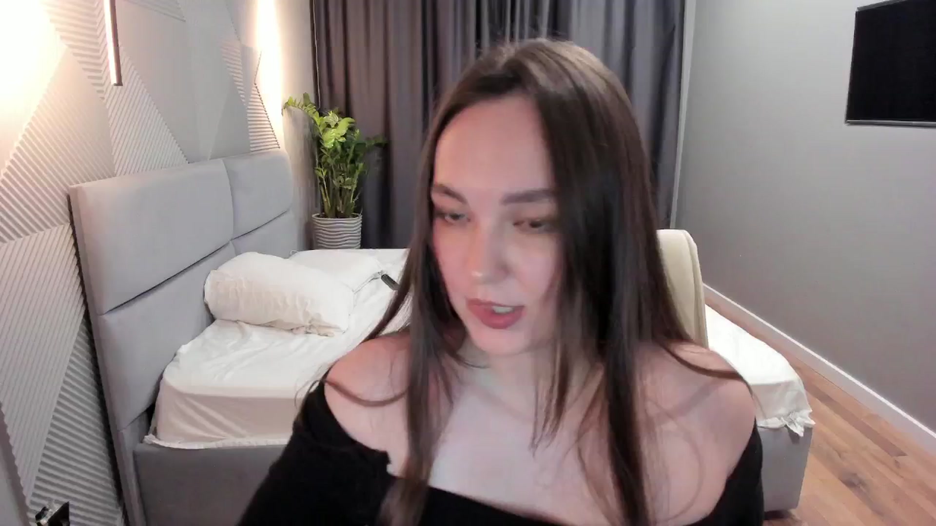 Gallery image thumbnail from AngryKat's myfreecams stream on, 08/01/2024, 19:26 image 18 of 20