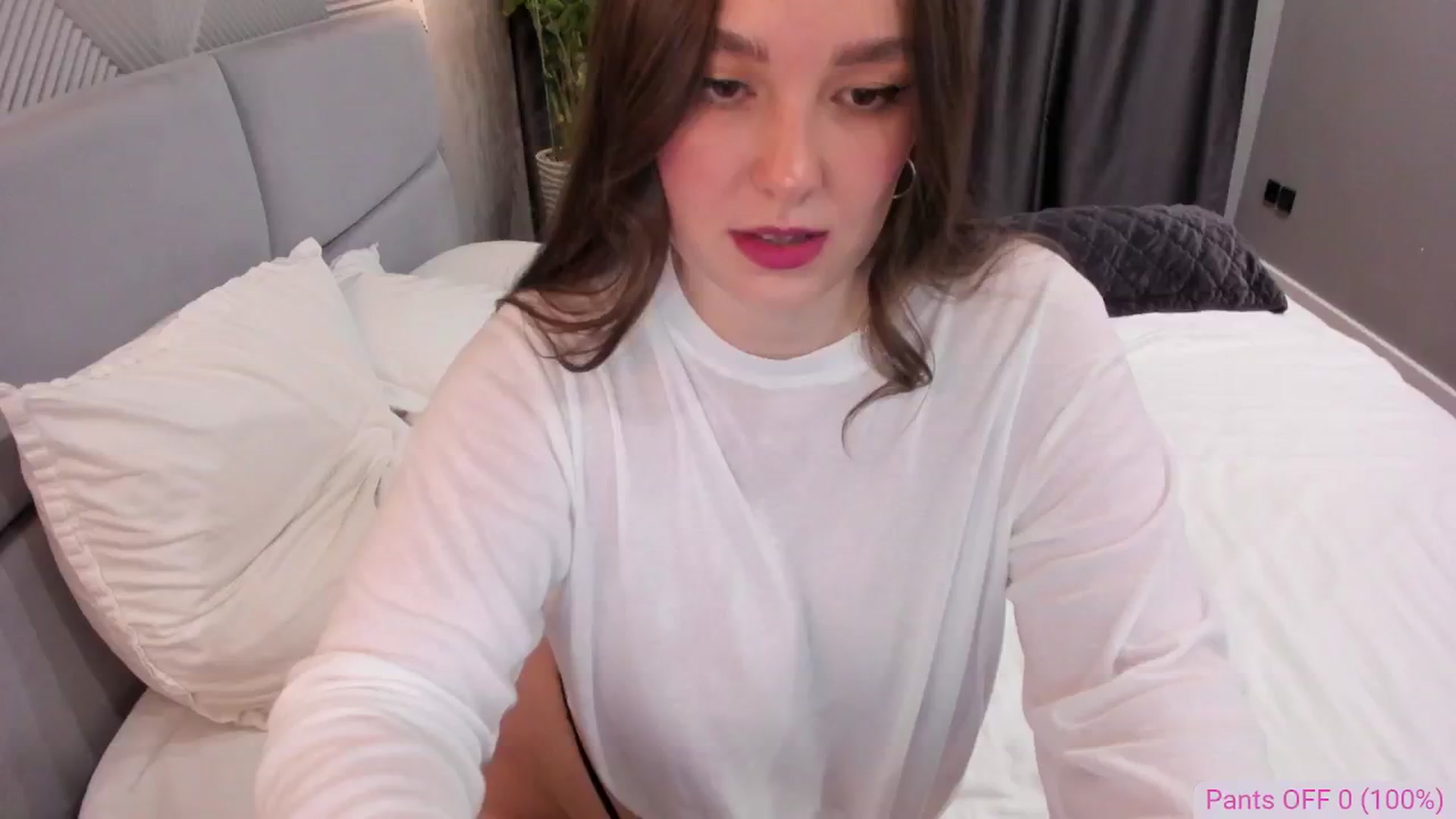 Gallery image thumbnail from AngryKat's myfreecams stream on, 09/22/2024, 18:34 image 14 of 20