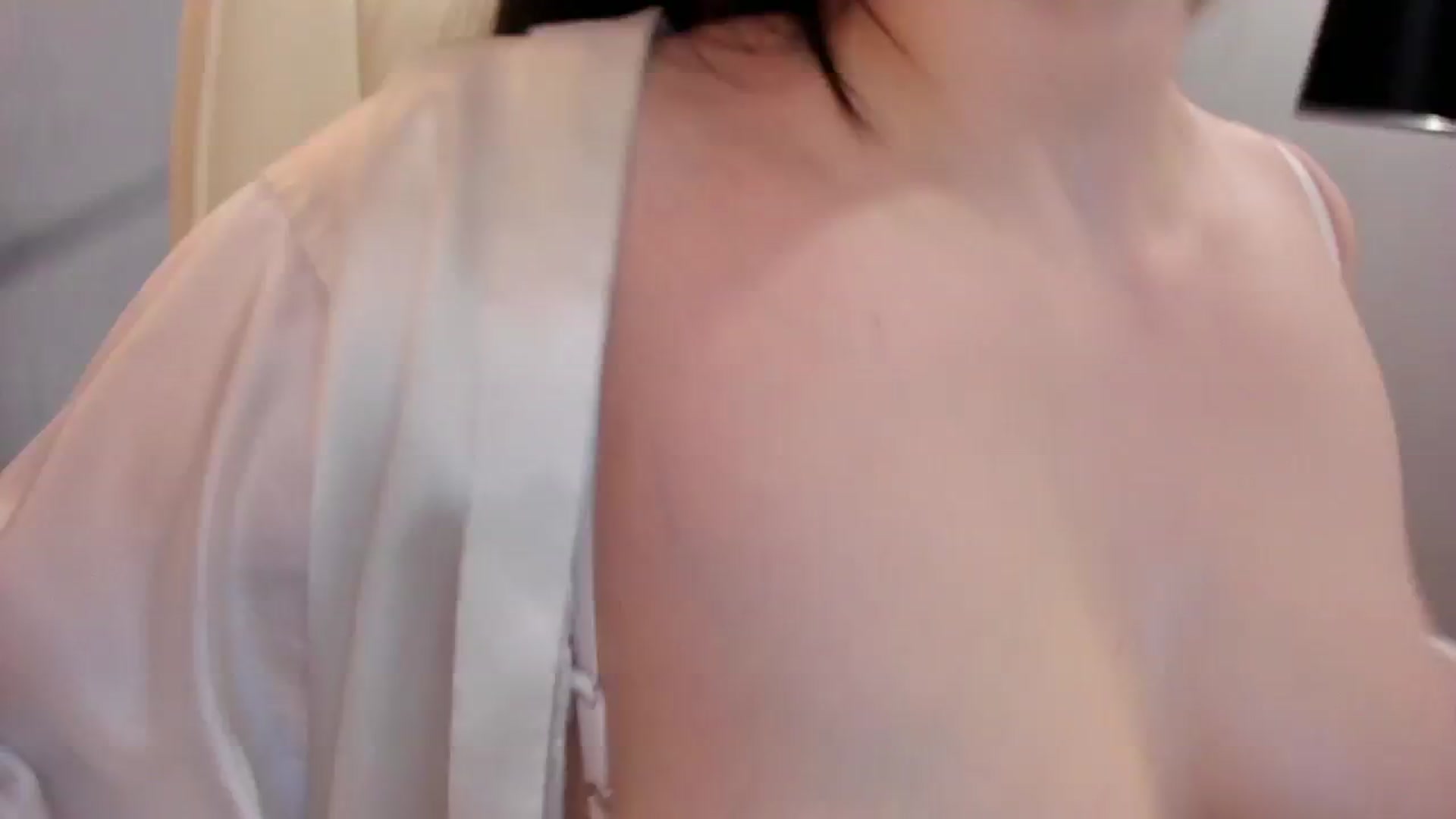 Gallery image thumbnail from AngryKat's myfreecams stream on, 10/15/2024, 07:46 image 15 of 20