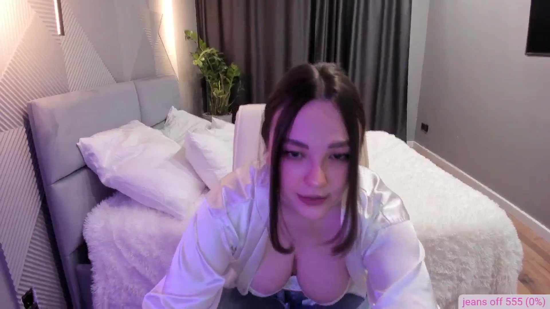 Gallery image thumbnail from AngryKat's myfreecams stream on, 10/23/2024, 03:40 image 2 of 20