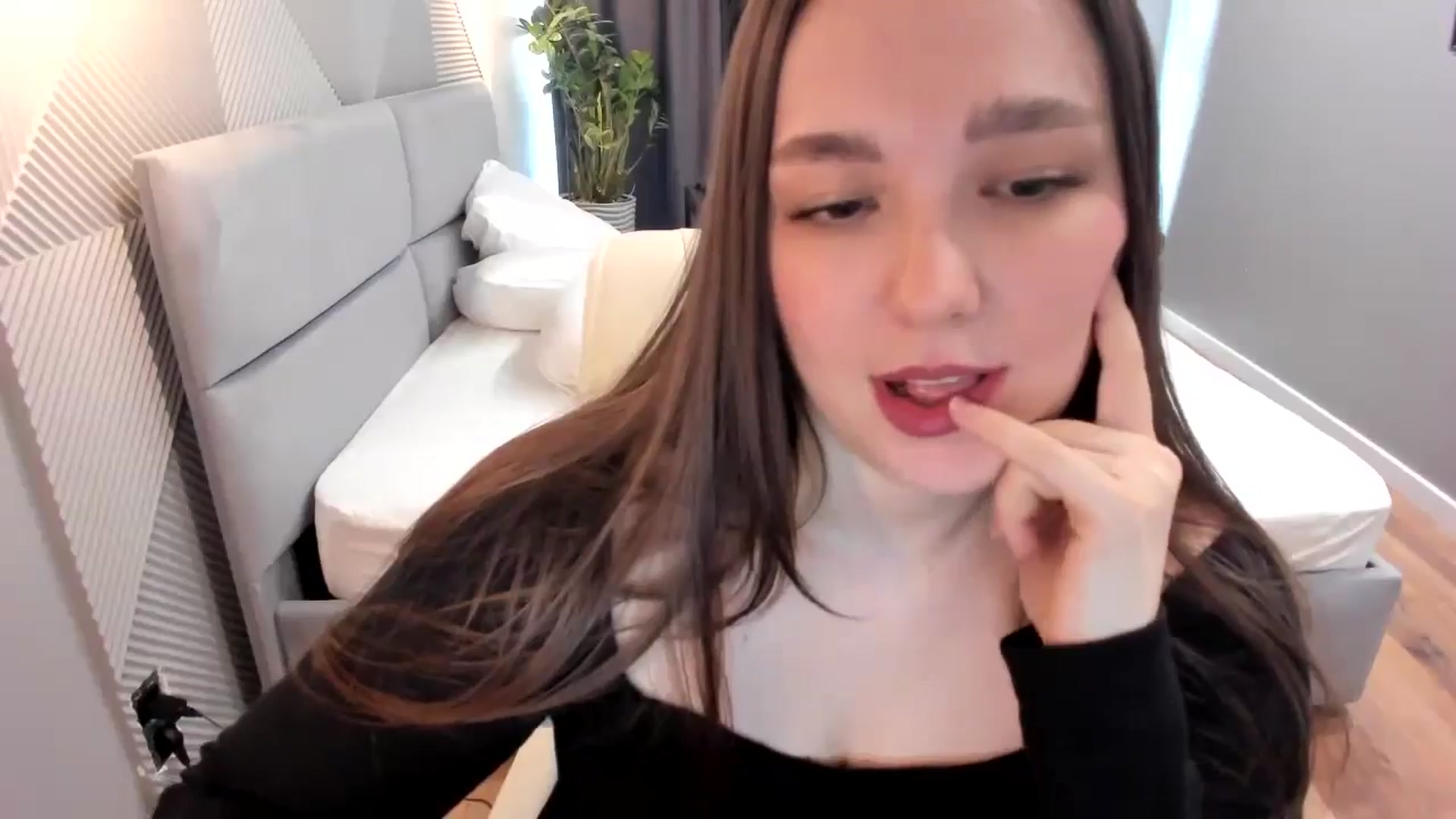 Gallery image thumbnail from AngryKat's myfreecams stream on, 10/24/2024, 05:44 image 15 of 20