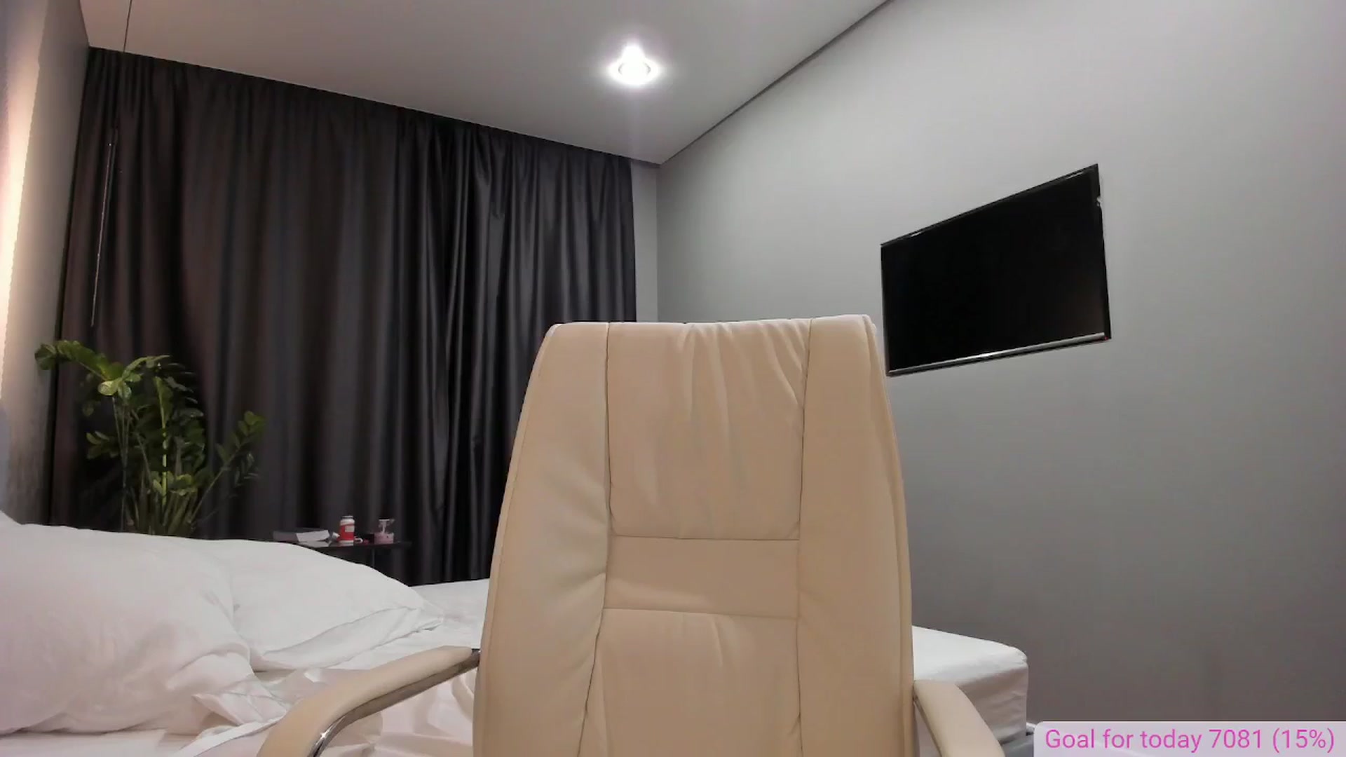 Gallery image thumbnail from AngryKat's myfreecams stream on, 11/03/2024, 19:09 image 16 of 20