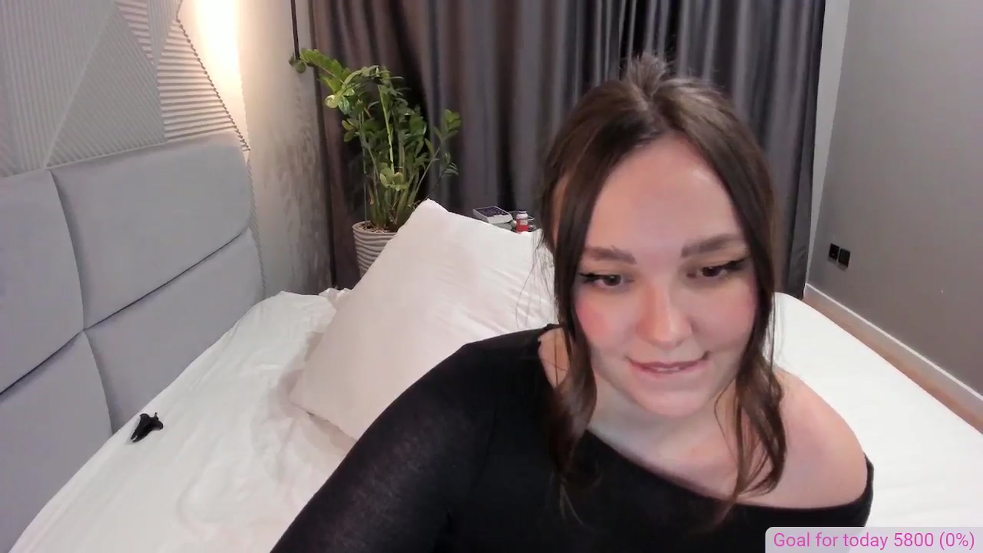 Gallery image thumbnail from AngryKat's myfreecams stream on, 11/03/2024, 19:09 image 20 of 20