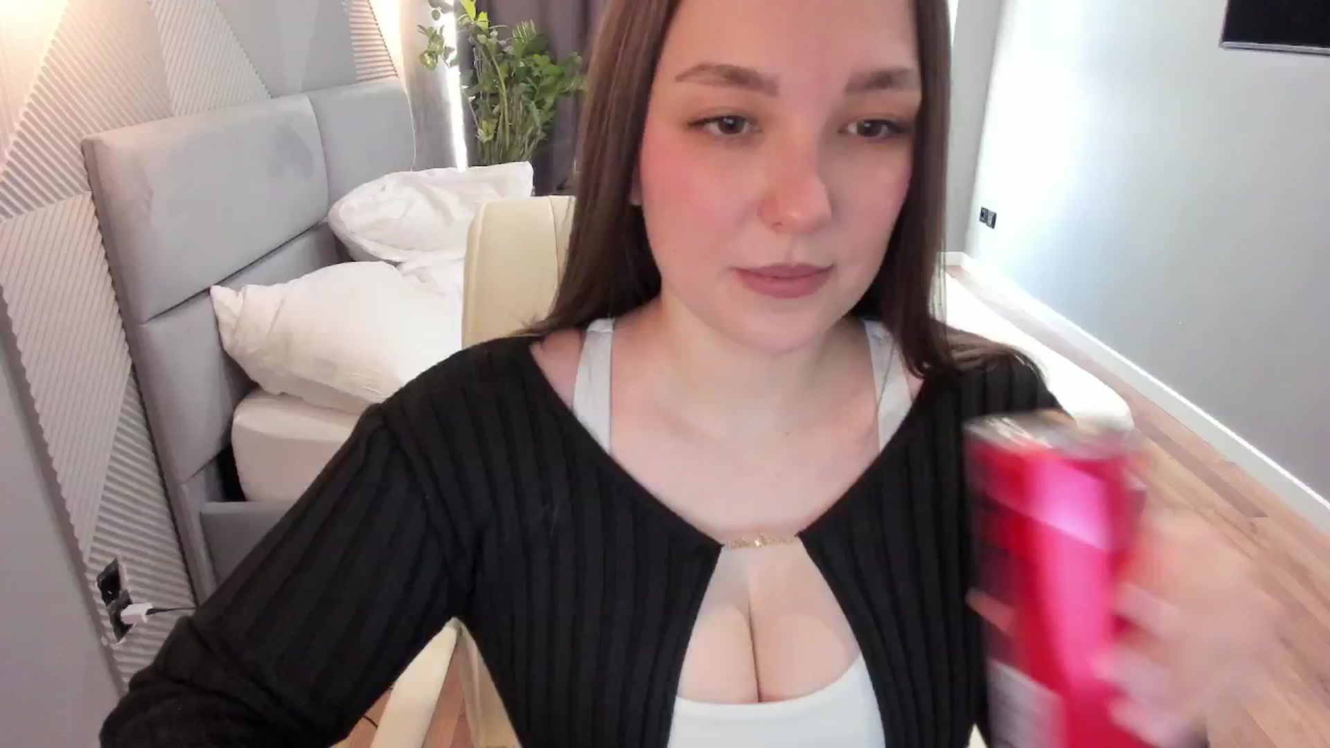 Gallery image thumbnail from AngryKat's myfreecams stream on, 11/28/2024, 12:23 image 1 of 20