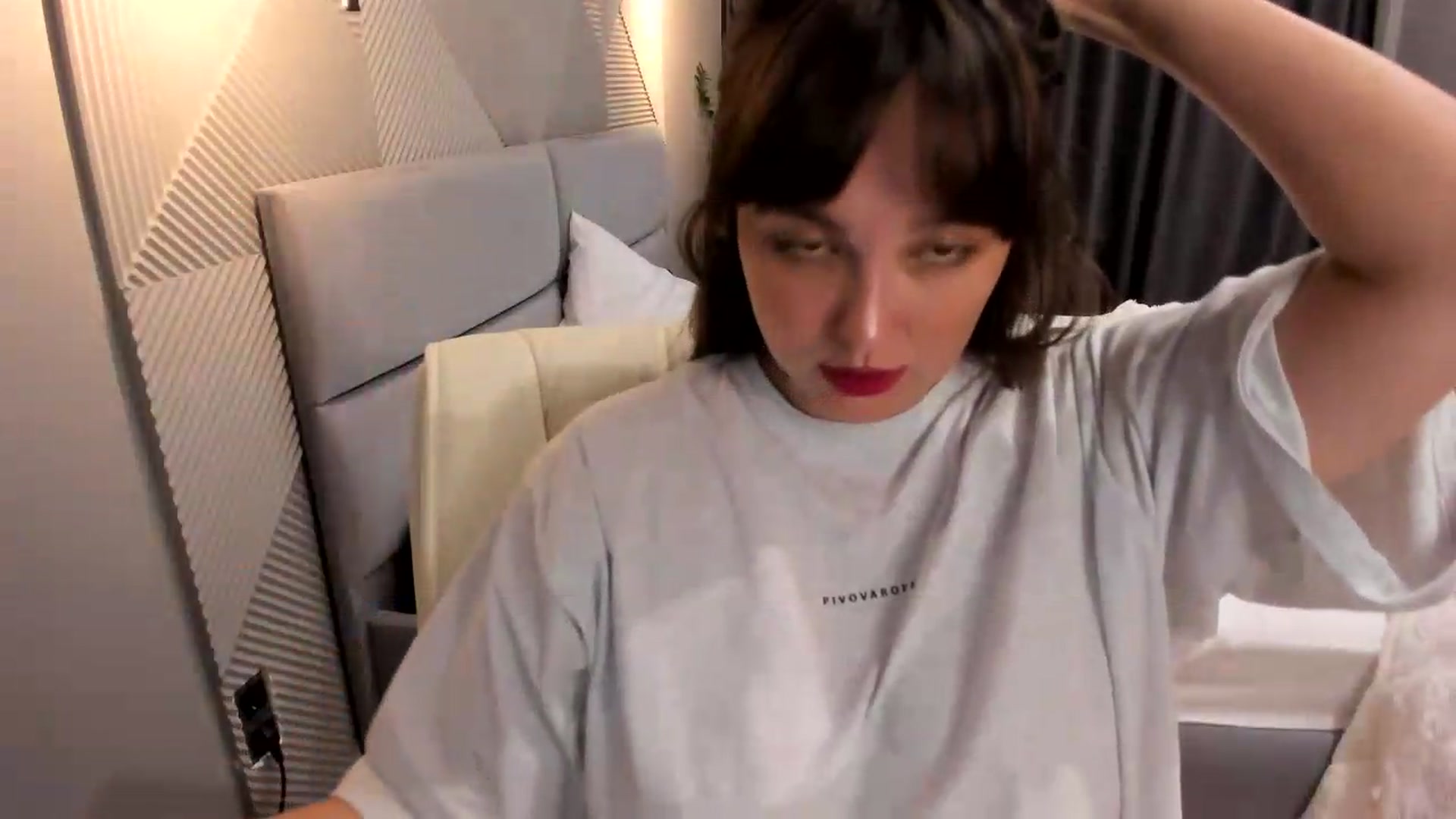 Gallery image thumbnail from AngryKat's myfreecams stream on, 08/16/2026, 19:20 image 6 of 20
