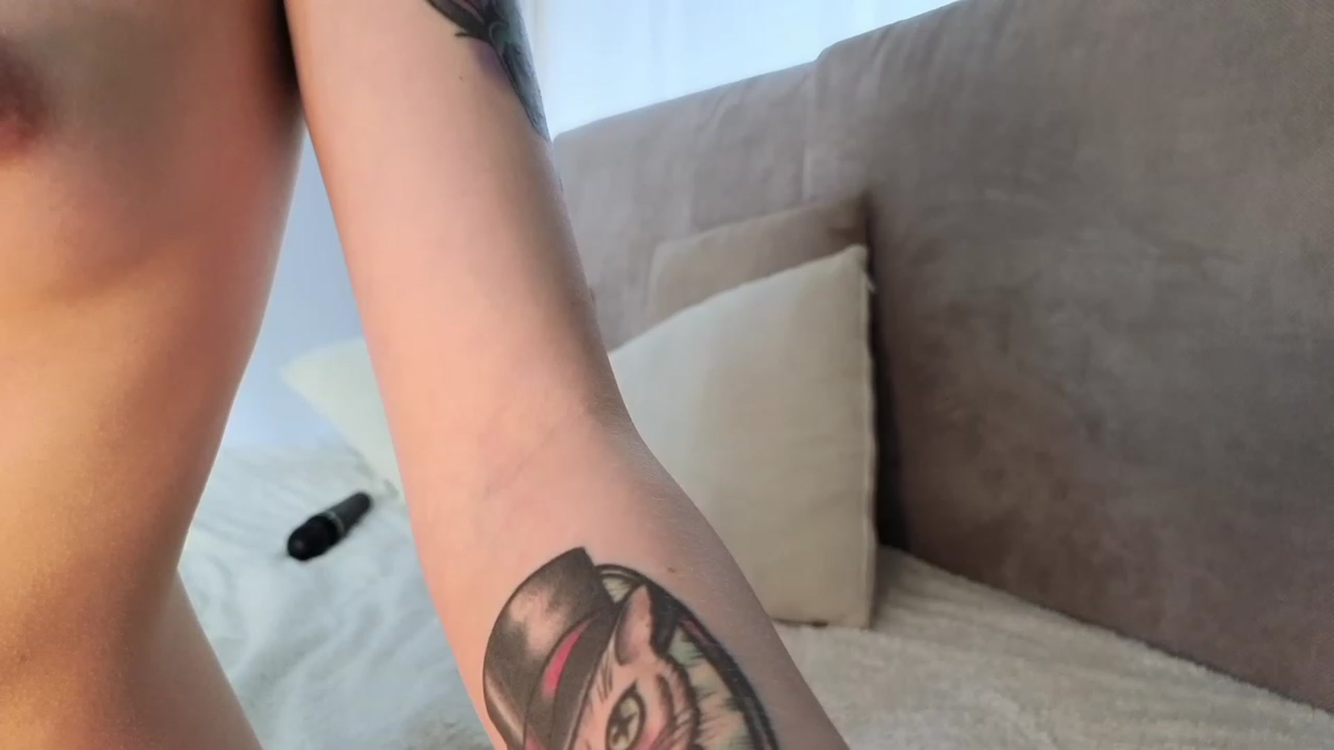 Gallery image thumbnail from AniButler's myfreecams stream on, 03/05/2023, 13:44 image 16 of 20