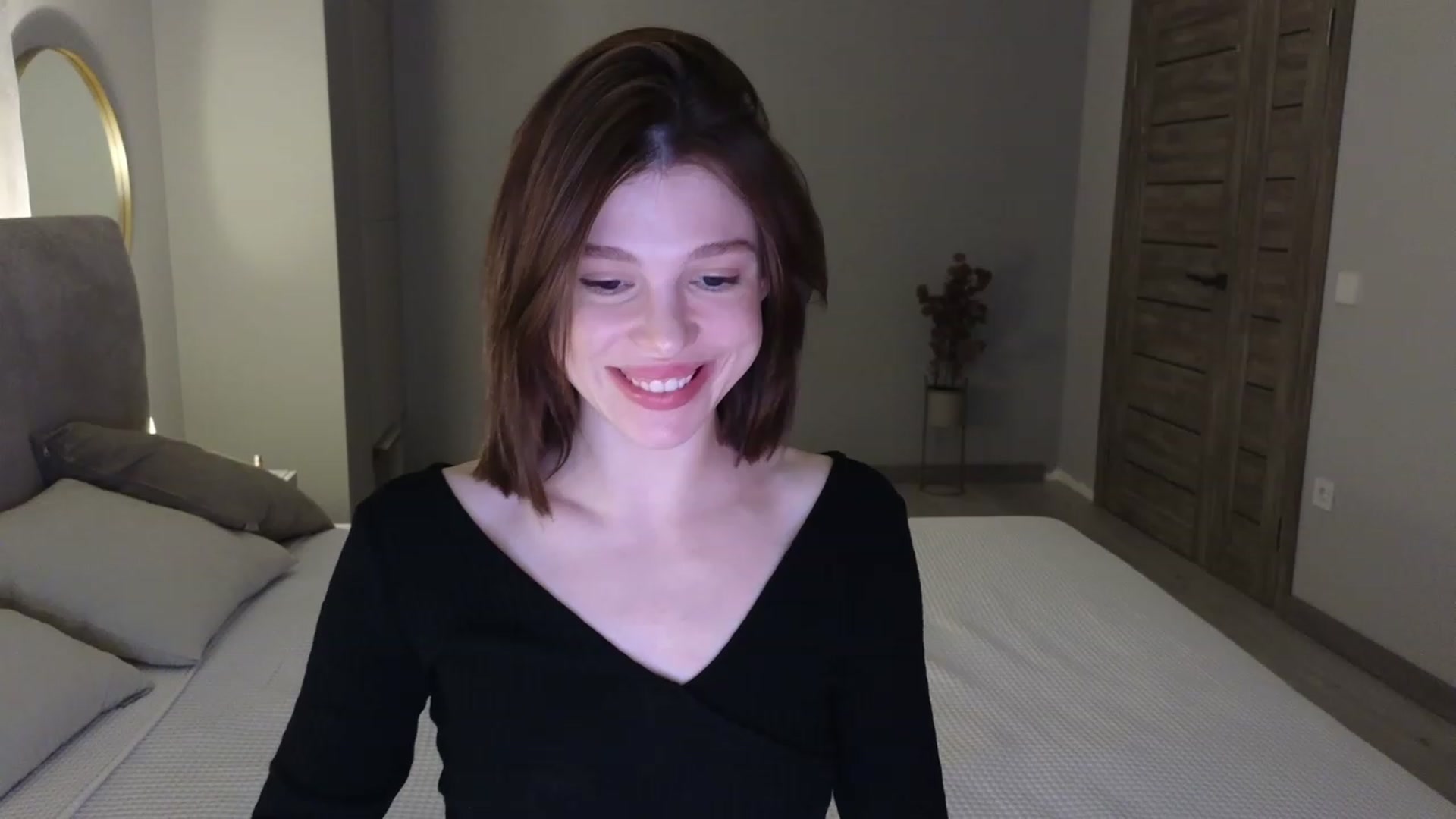 Gallery image thumbnail from AniButler's myfreecams stream on, 05/30/2023, 21:03 image 6 of 20