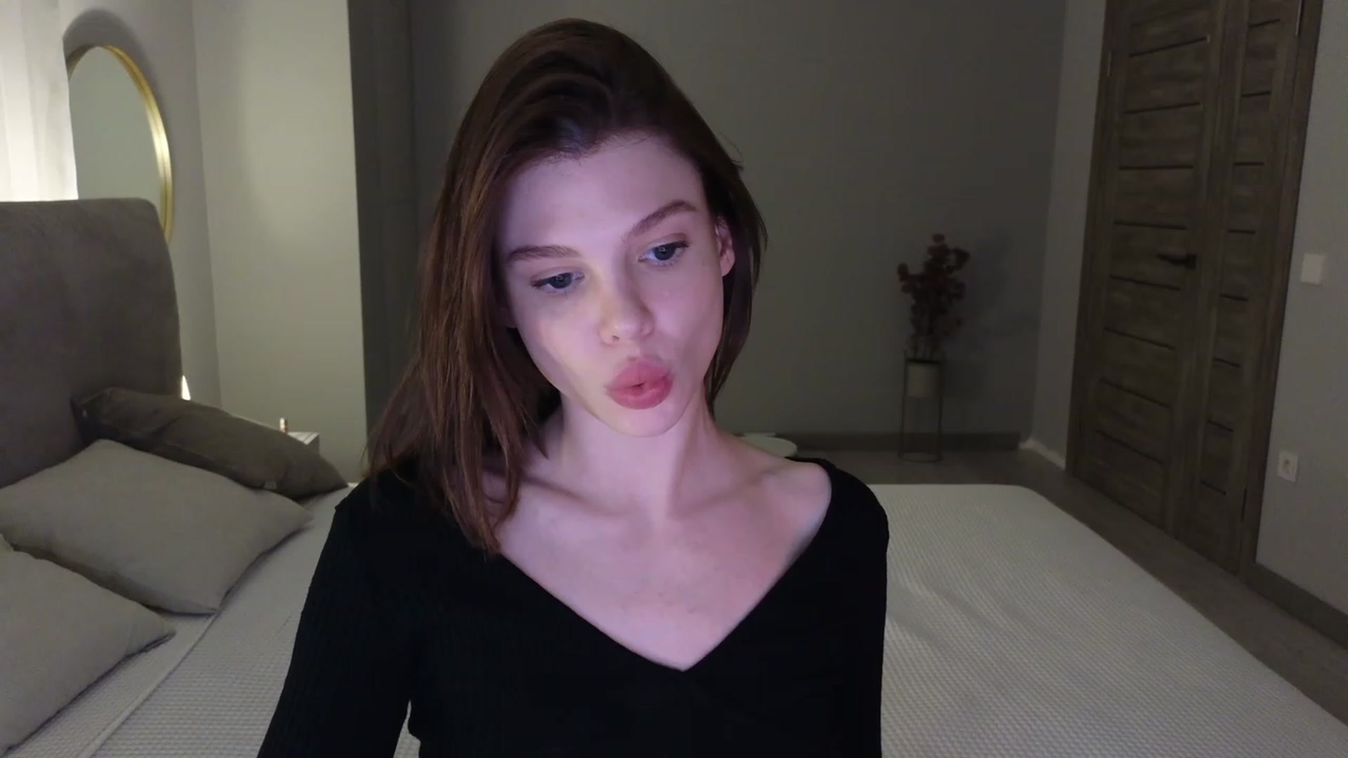 Gallery image thumbnail from AniButler's myfreecams stream on, 05/30/2023, 21:03 image 13 of 20