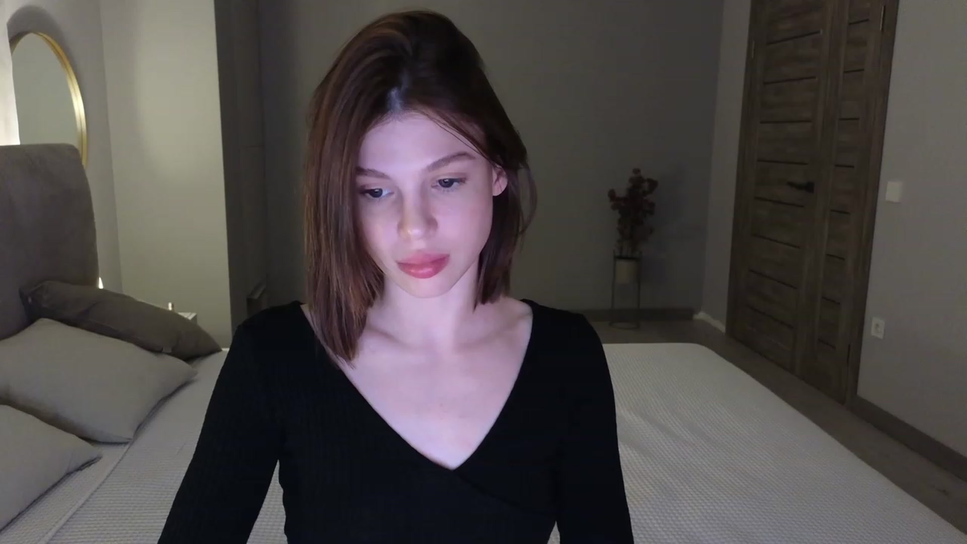 Gallery image thumbnail from AniButler's myfreecams stream on, 05/30/2023, 21:03 image 4 of 20