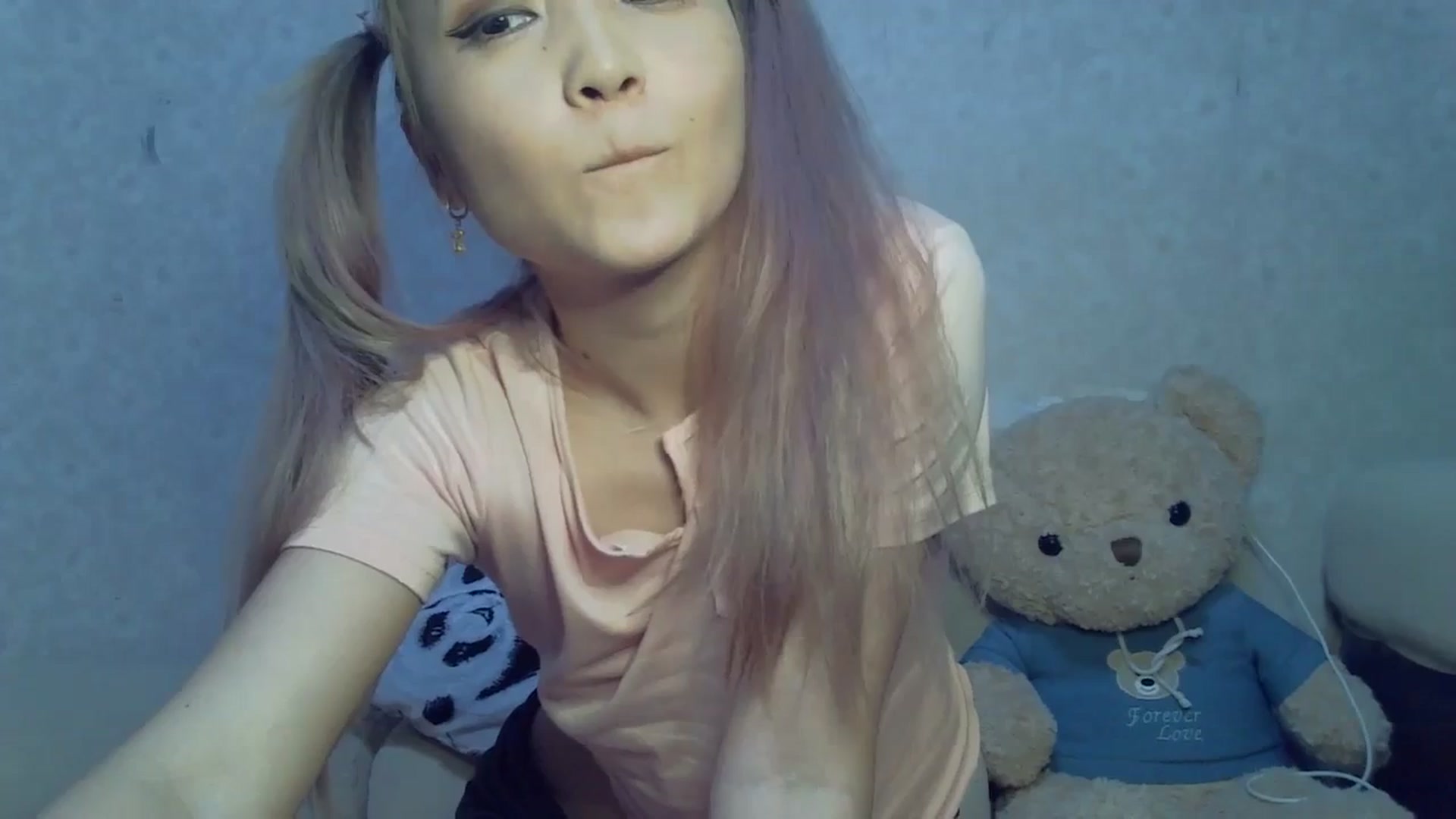 Gallery image thumbnail from AniCute's myfreecams stream on, 04/24/2024, 07:01 image 19 of 20