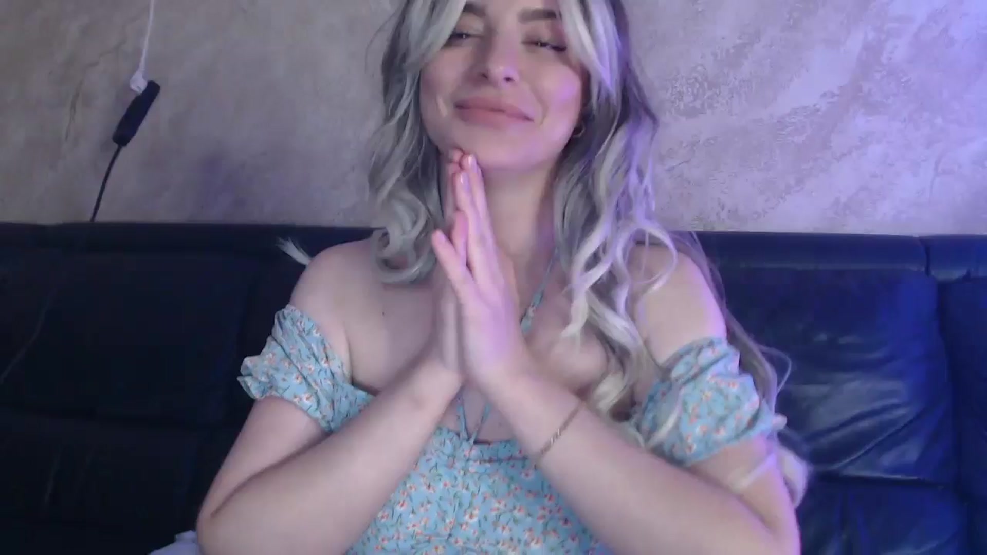 Gallery image thumbnail from Anichka_'s myfreecams stream on, 06/12/2024, 21:36 image 1 of 20