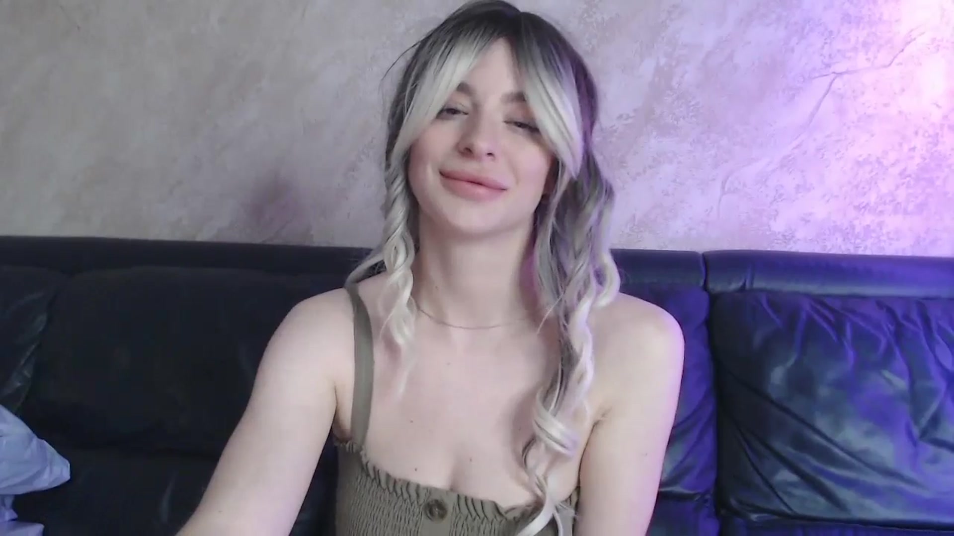 Gallery image thumbnail from Anichka_'s myfreecams stream on, 12/04/2024, 21:58 image 13 of 20