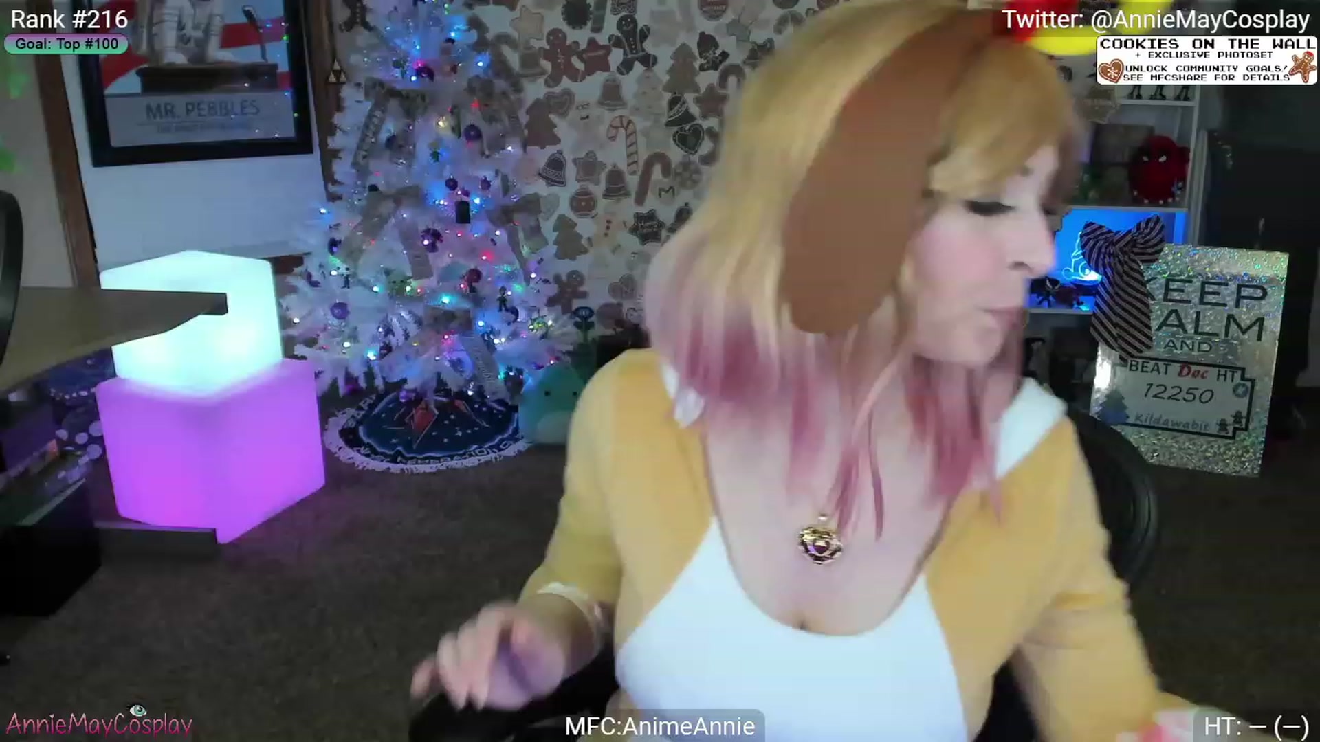 Gallery image thumbnail from AnimeAnnie's myfreecams stream on, 12/24/2023, 02:35 image 1 of 20
