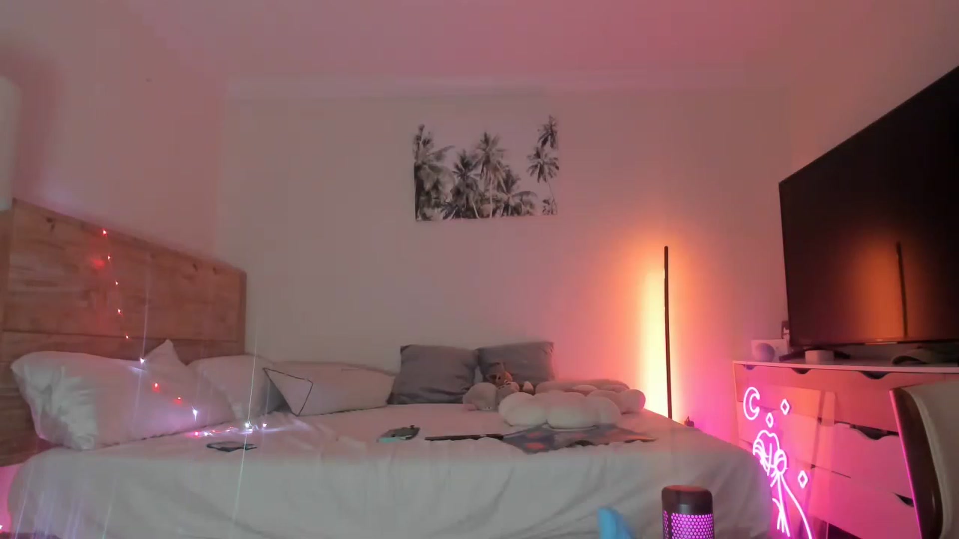 Gallery image thumbnail from AnimeAva's myfreecams stream on, 02/14/2023, 05:05 image 4 of 20