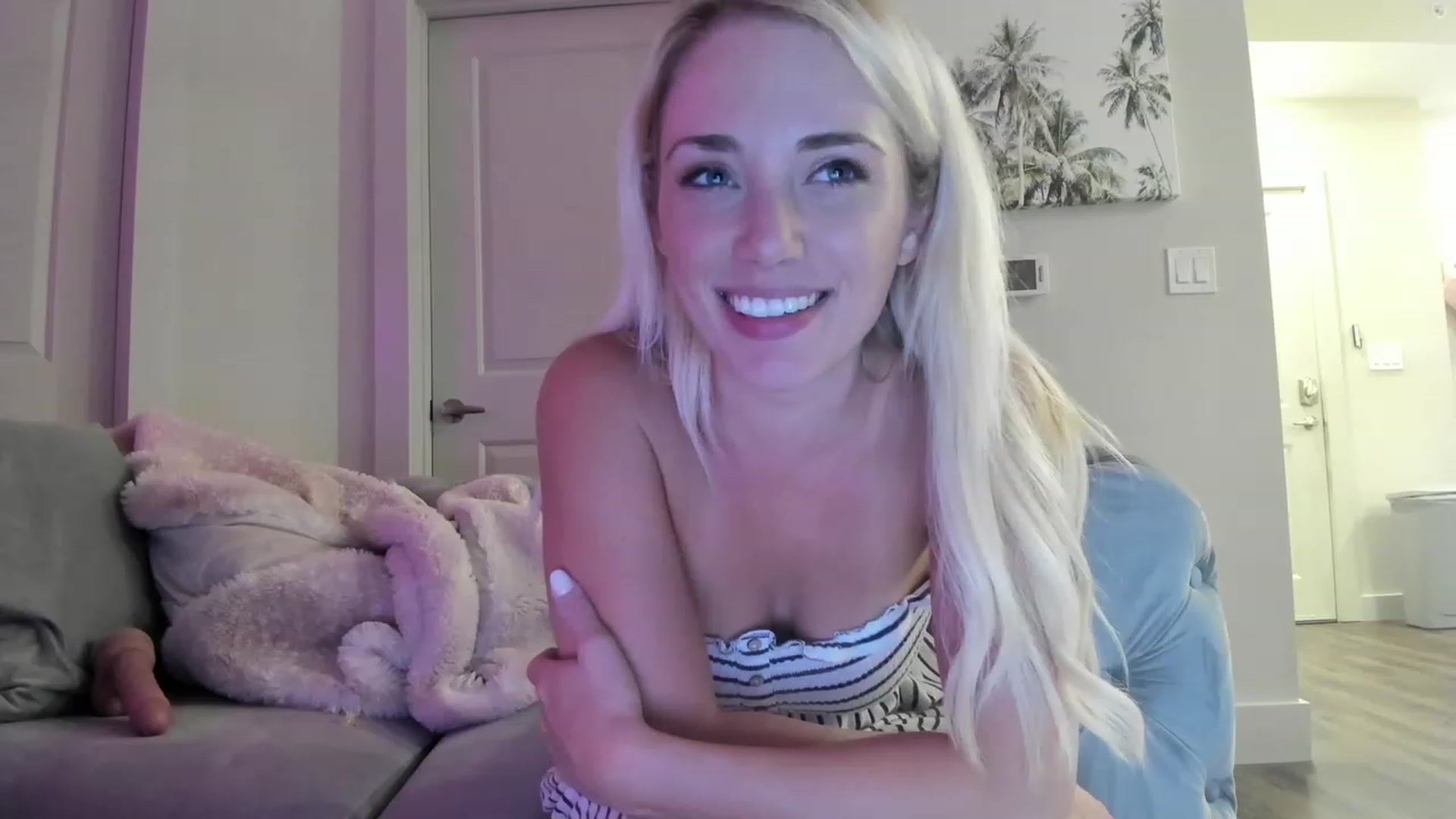 Gallery image thumbnail from AnimeAva's myfreecams stream on, 06/27/2023, 06:01 image 7 of 20