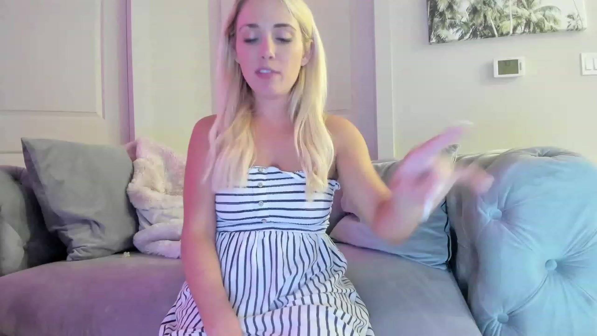 Gallery image thumbnail from AnimeAva's myfreecams stream on, 06/27/2023, 06:01 image 18 of 20