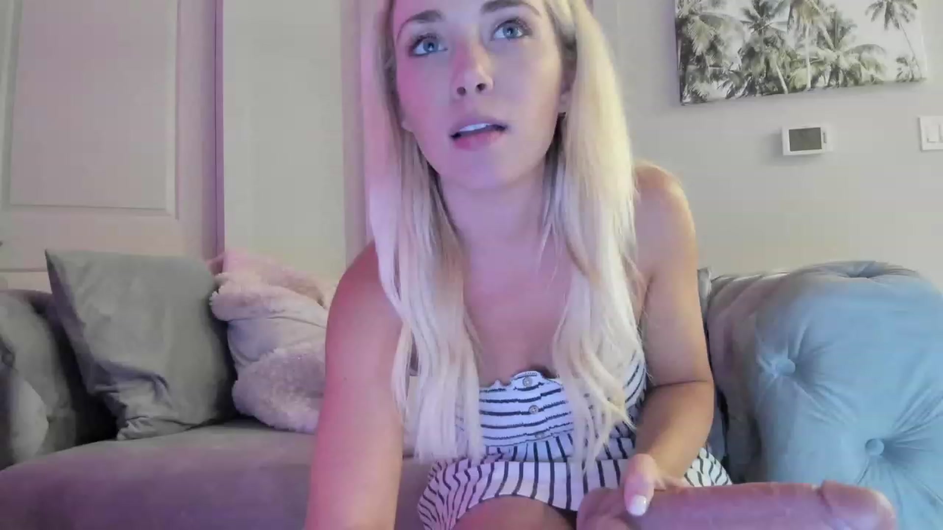 Gallery image thumbnail from AnimeAva's myfreecams stream on, 06/27/2023, 06:01 image 10 of 20