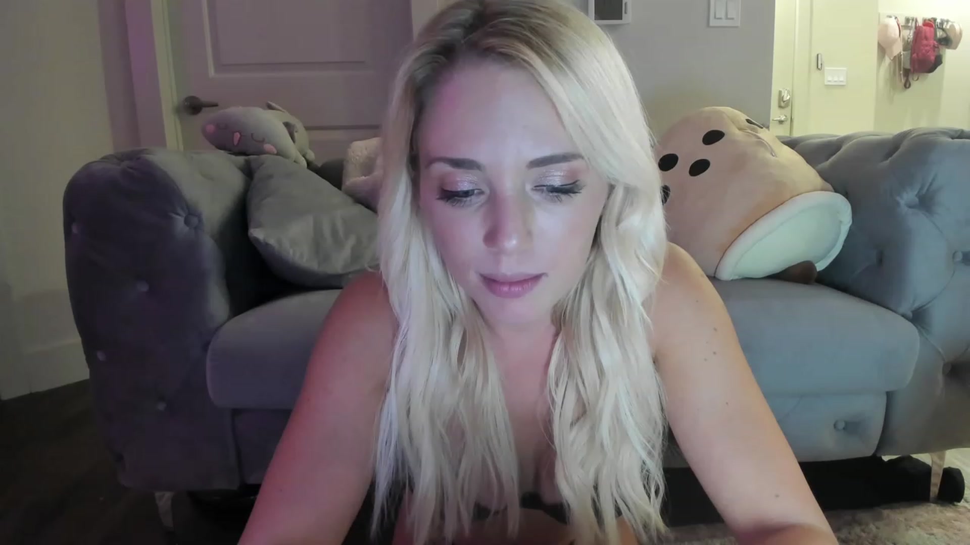 Gallery image thumbnail from AnimeAva's myfreecams stream on, 06/28/2023, 04:54 image 11 of 20