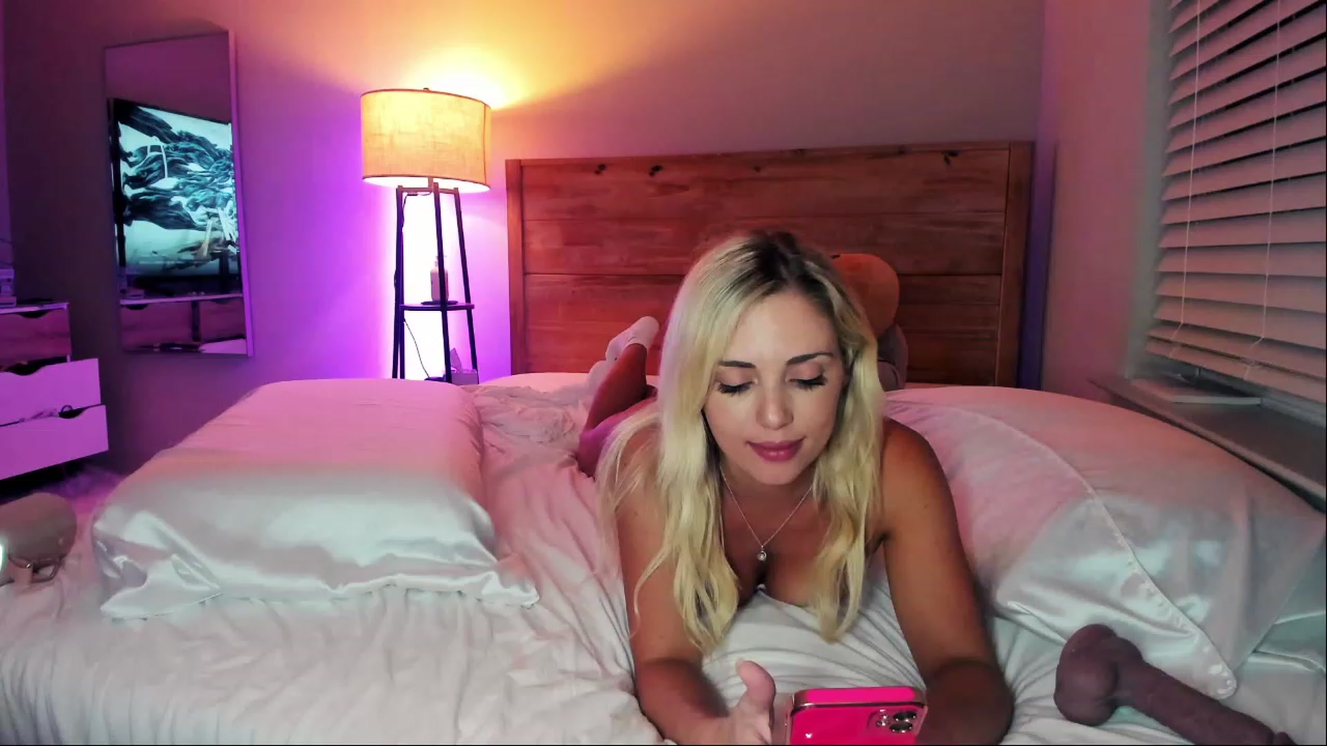 Gallery image thumbnail from AnimeAva's myfreecams stream on, 09/30/2023, 03:33 image 10 of 20