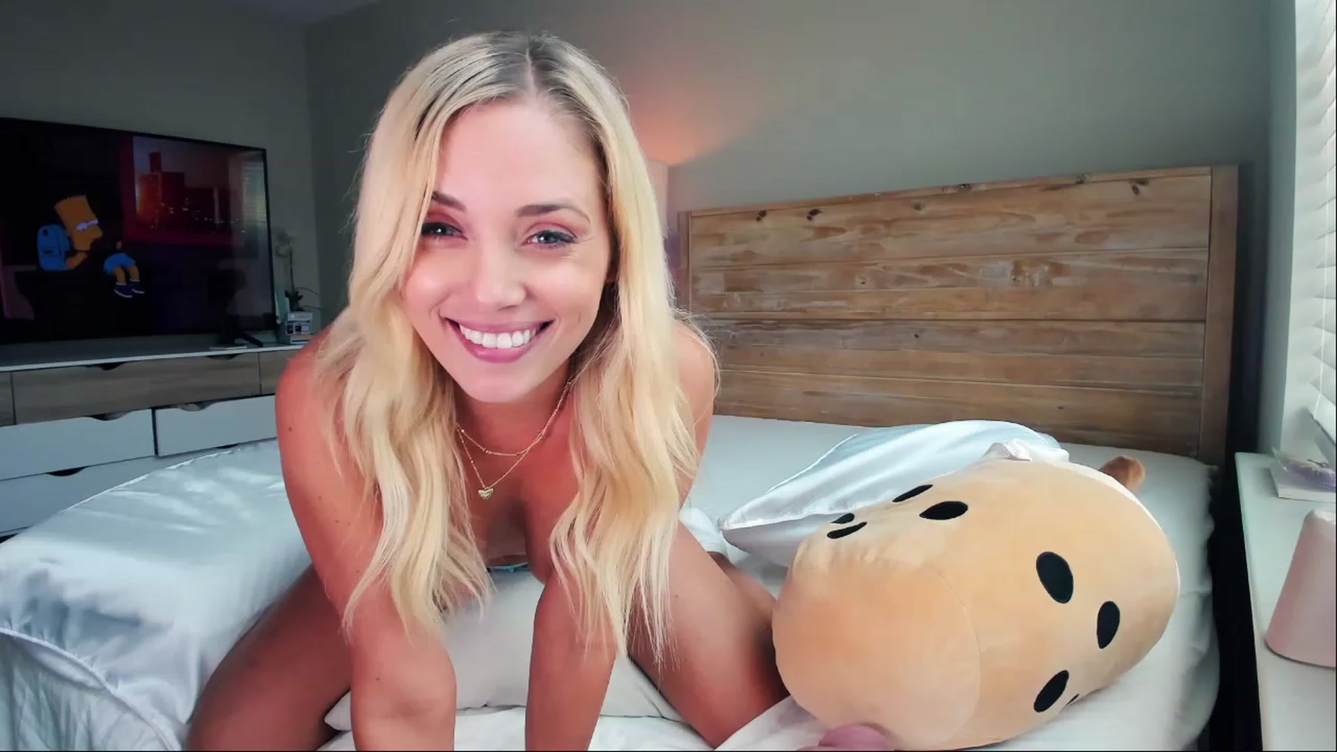 Gallery image thumbnail from AnimeAva's myfreecams stream on, 10/03/2023, 18:05 image 4 of 20