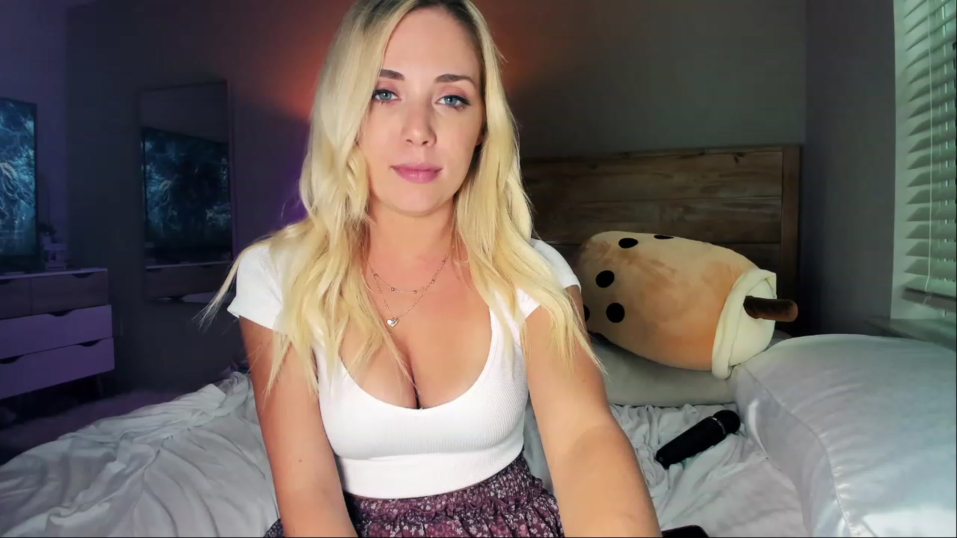 Gallery image thumbnail from AnimeAva's myfreecams stream on, 10/11/2023, 22:39 image 1 of 20