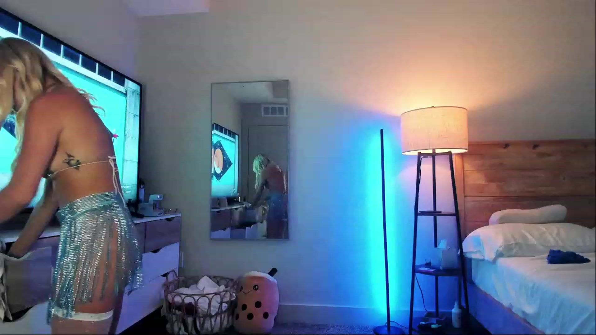 Gallery image thumbnail from AnimeAva's myfreecams stream on, 10/23/2023, 23:23 image 9 of 20