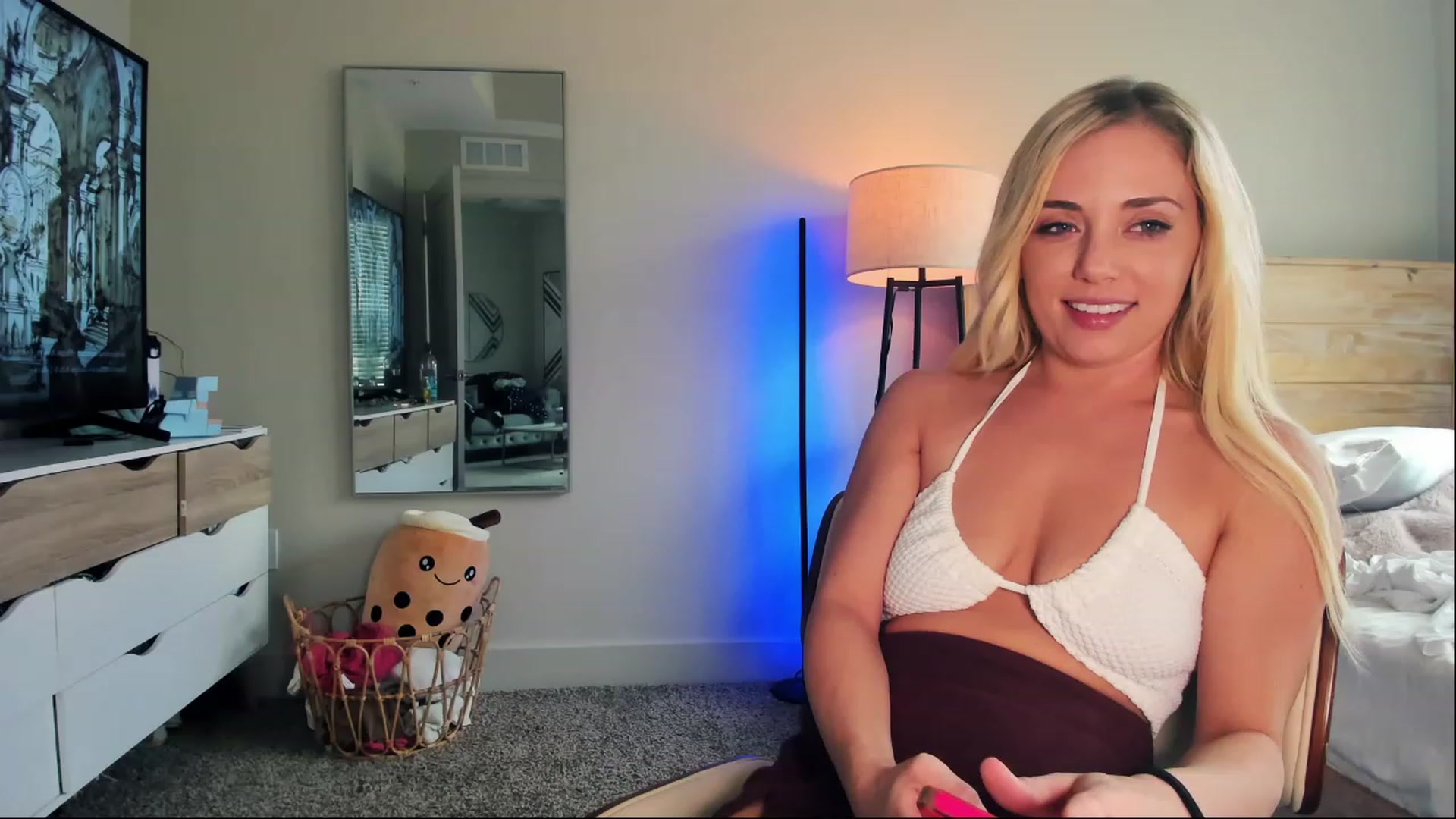 Gallery image thumbnail from AnimeAva's myfreecams stream on, 10/25/2023, 18:42 image 15 of 20