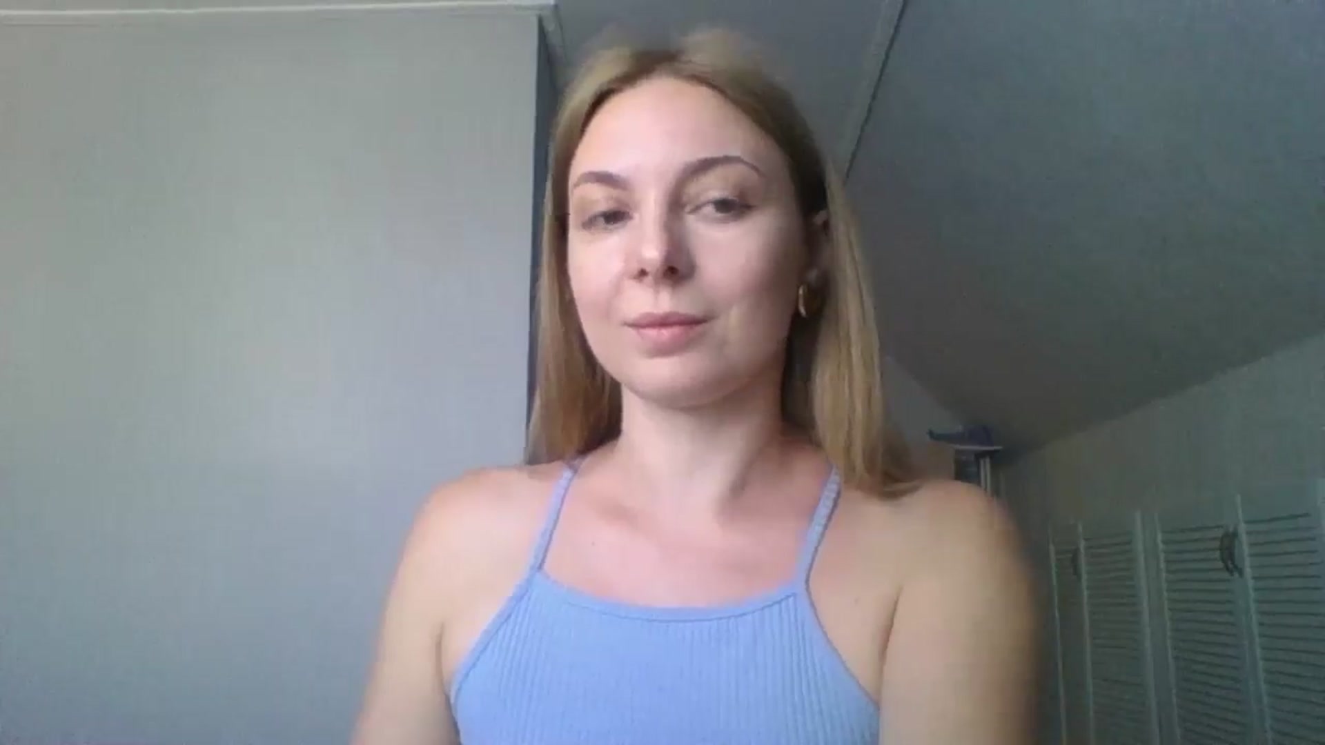 Gallery image thumbnail from AnisaLee's myfreecams stream on, 04/25/2025, 07:34 image 8 of 20