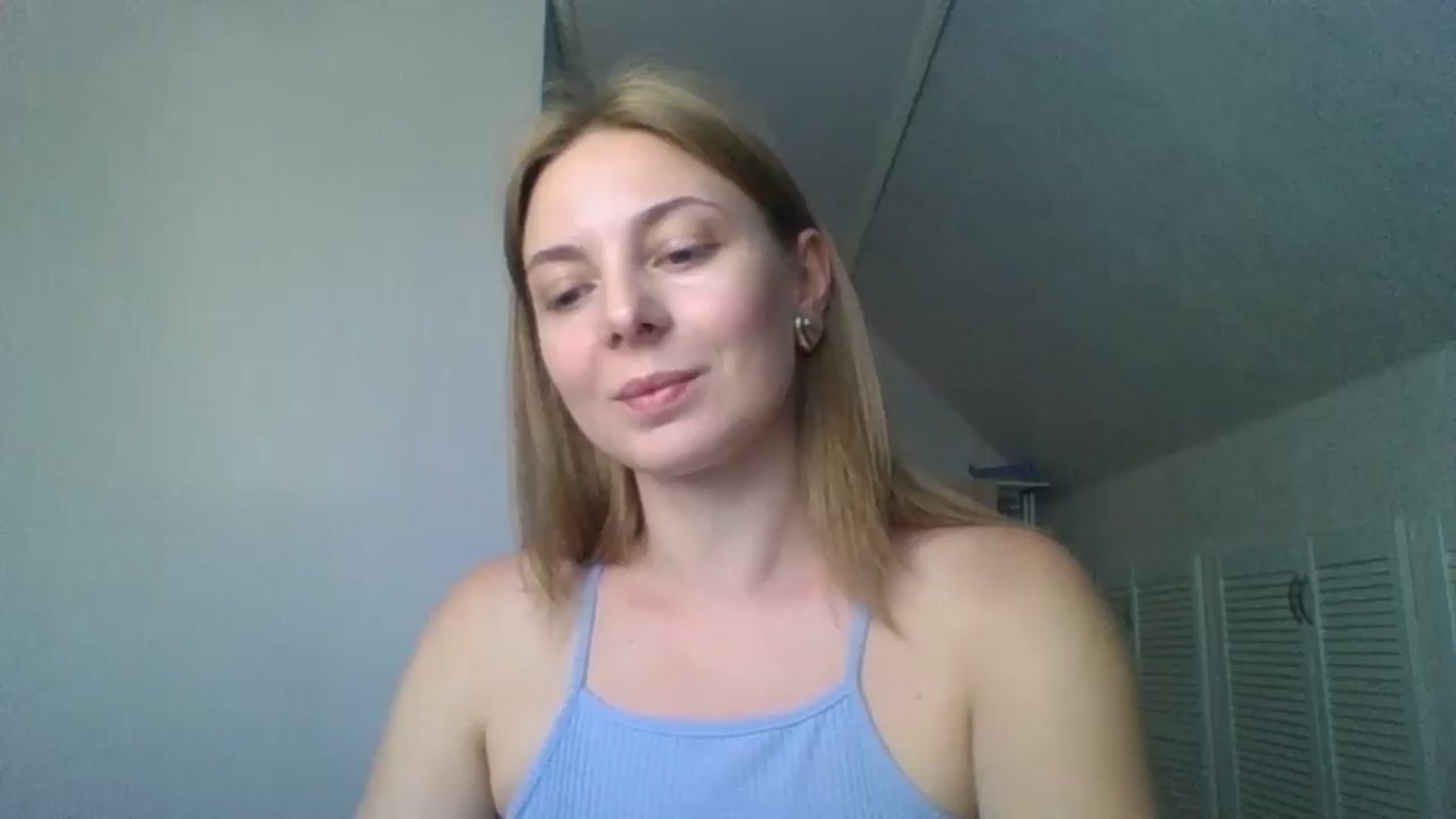Gallery image thumbnail from AnisaLee's myfreecams stream on, 04/25/2025, 08:05 image 1 of 20