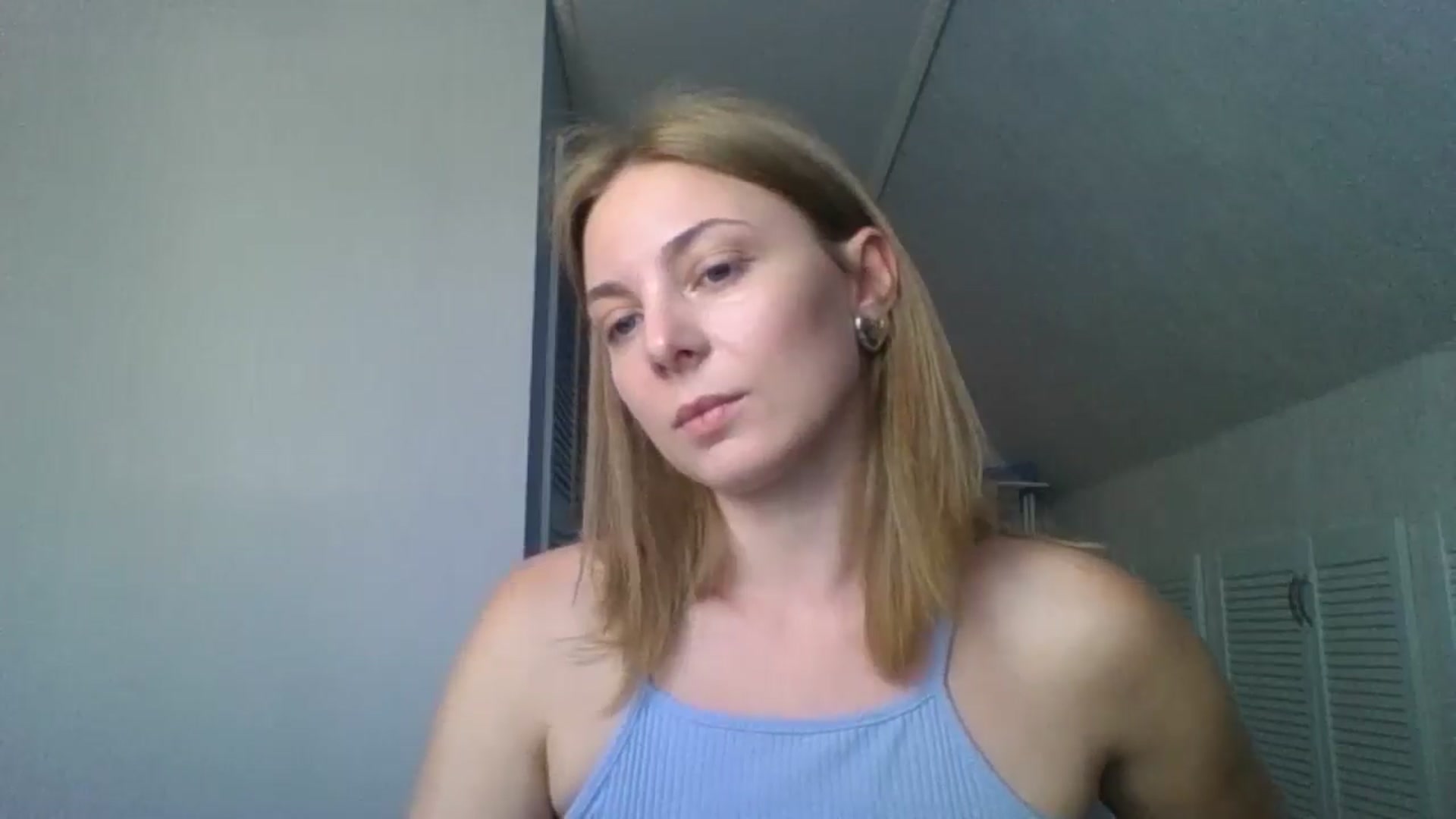 Gallery image thumbnail from AnisaLee's myfreecams stream on, 04/25/2025, 08:05 image 3 of 20