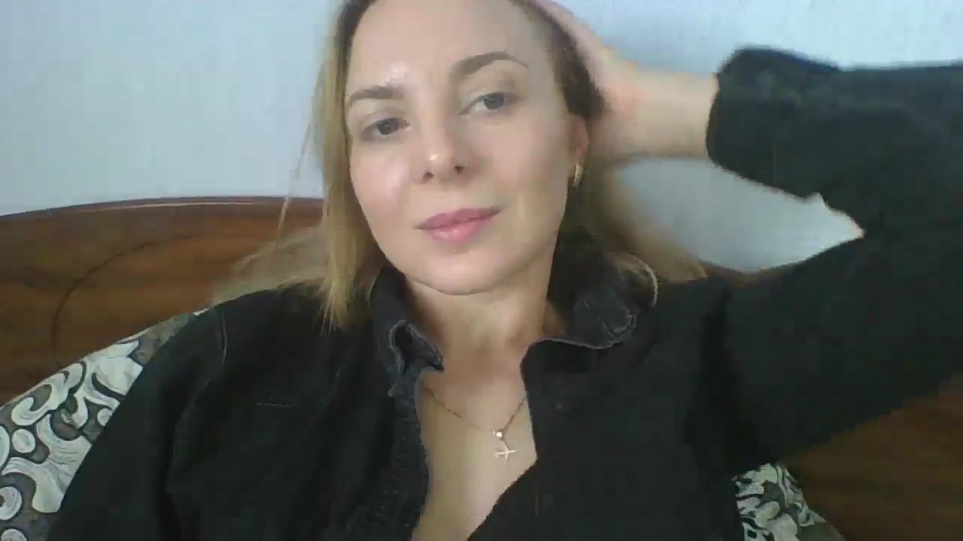 Gallery image thumbnail from AnisaLee's myfreecams stream on, 07/03/2025, 11:59 image 19 of 20