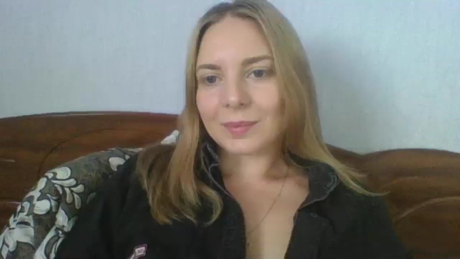 Gallery image thumbnail from AnisaLee's myfreecams stream on, 07/03/2025, 11:59 image 3 of 20