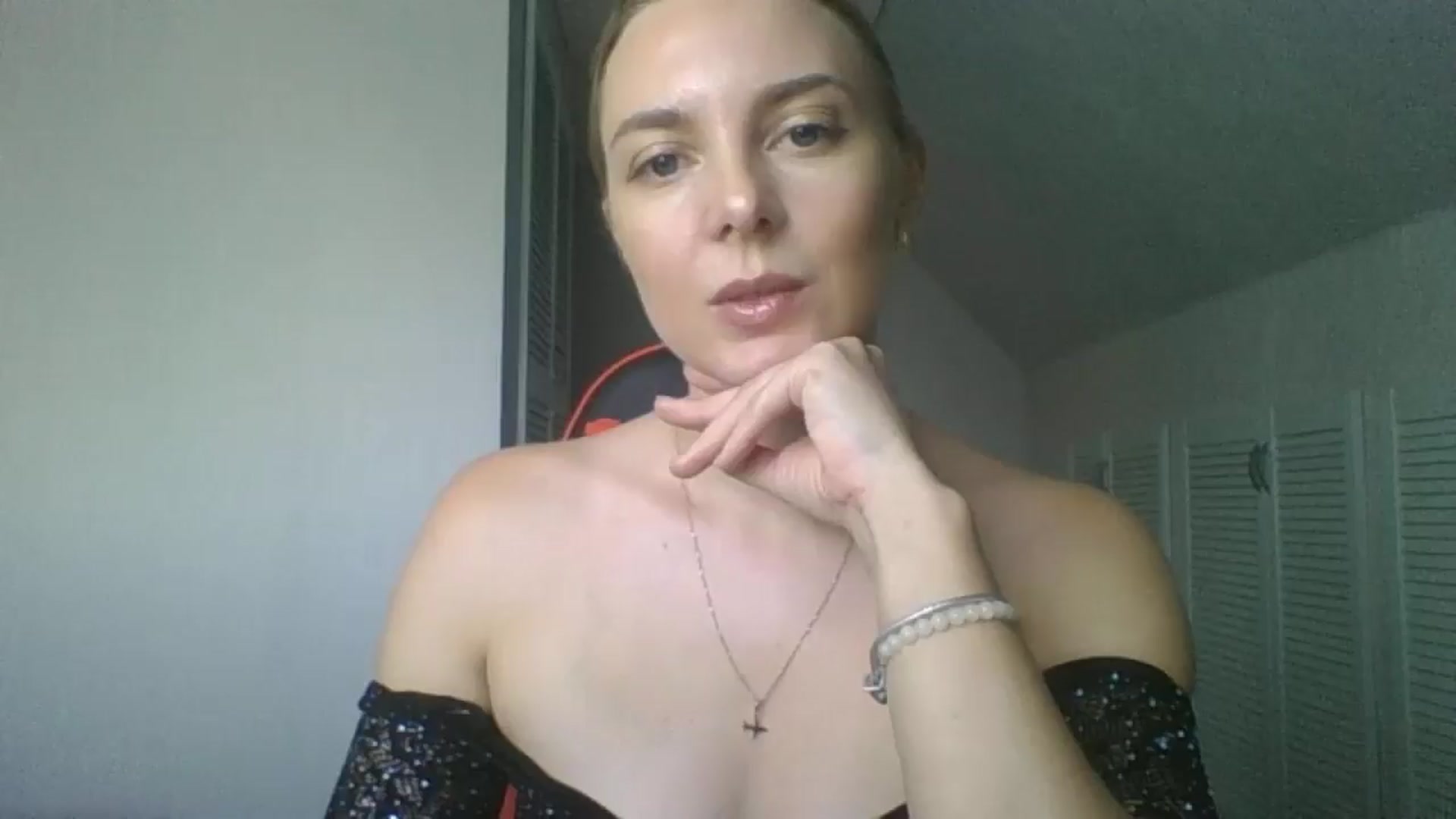 Gallery image thumbnail from AnisaLee's myfreecams stream on, 07/06/2025, 11:01 image 1 of 20