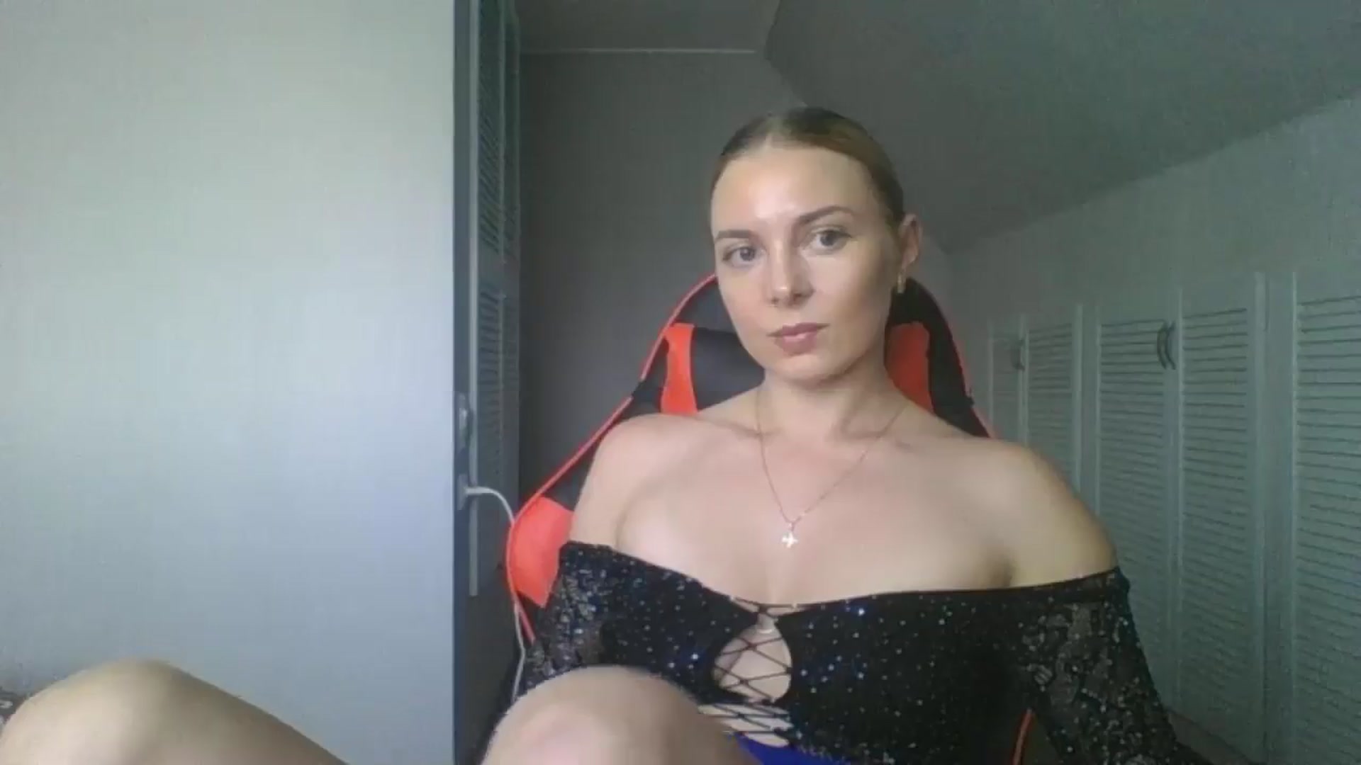Gallery image thumbnail from AnisaLee's myfreecams stream on, 07/06/2025, 11:01 image 9 of 20