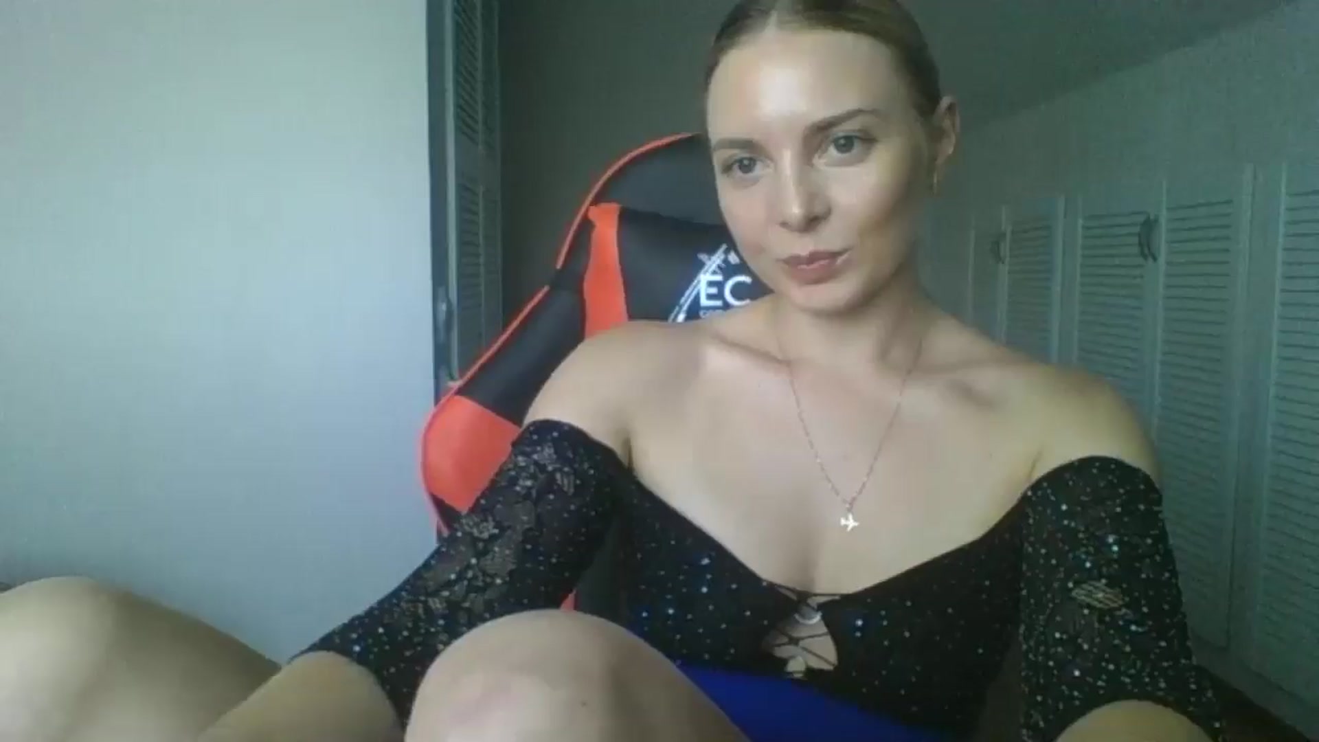 Gallery image thumbnail from AnisaLee's myfreecams stream on, 07/06/2025, 11:01 image 13 of 20