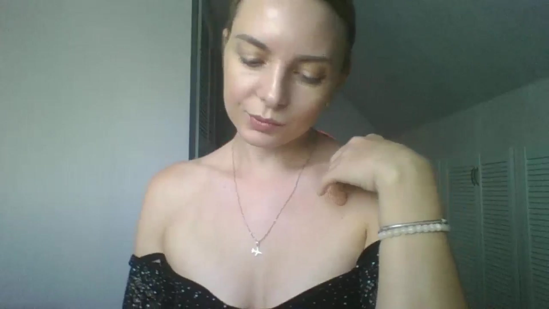 Gallery image thumbnail from AnisaLee's myfreecams stream on, 07/06/2025, 11:01 image 2 of 20