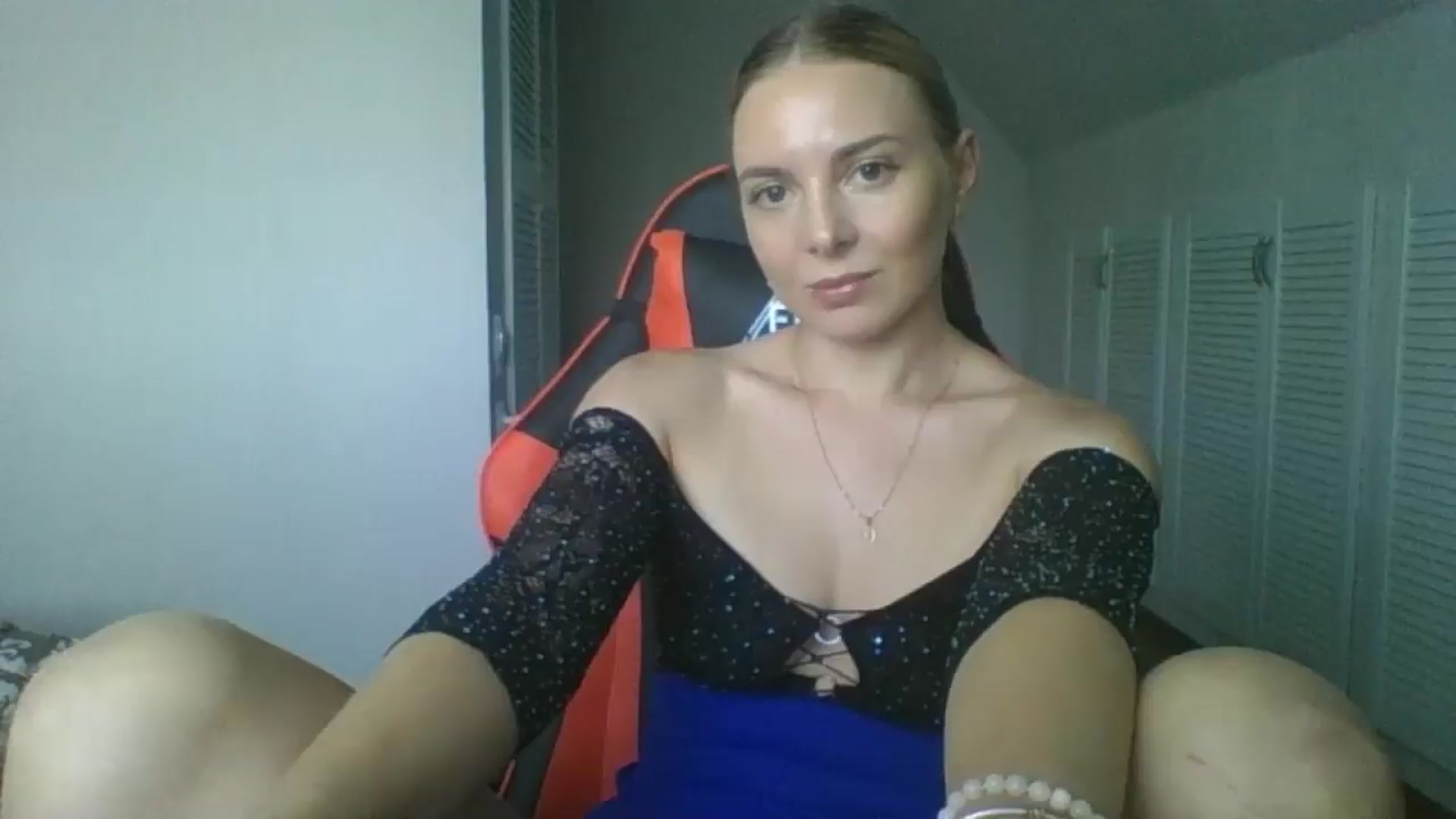 Gallery image thumbnail from AnisaLee's myfreecams stream on, 07/06/2025, 11:01 image 10 of 20