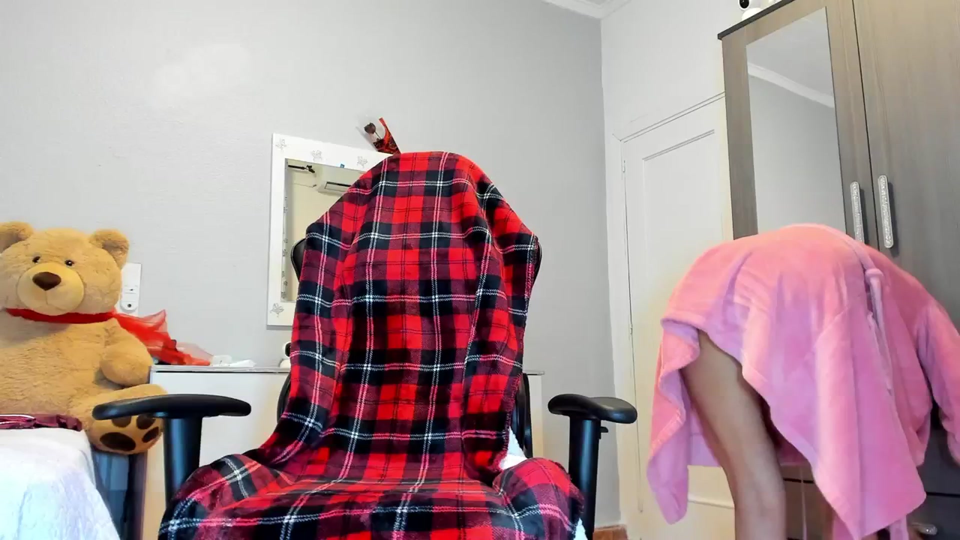 Gallery image thumbnail from AnisiaLuna's myfreecams stream on, 02/17/2024, 18:54 image 2 of 20