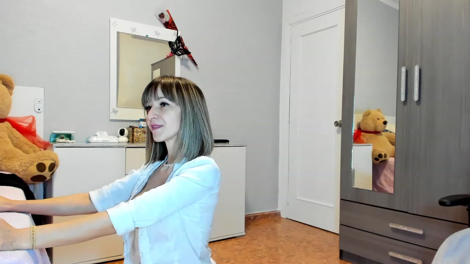Gallery image thumbnail from AnisiaLuna's myfreecams stream on, 02/22/2024, 19:44 image 14 of 20